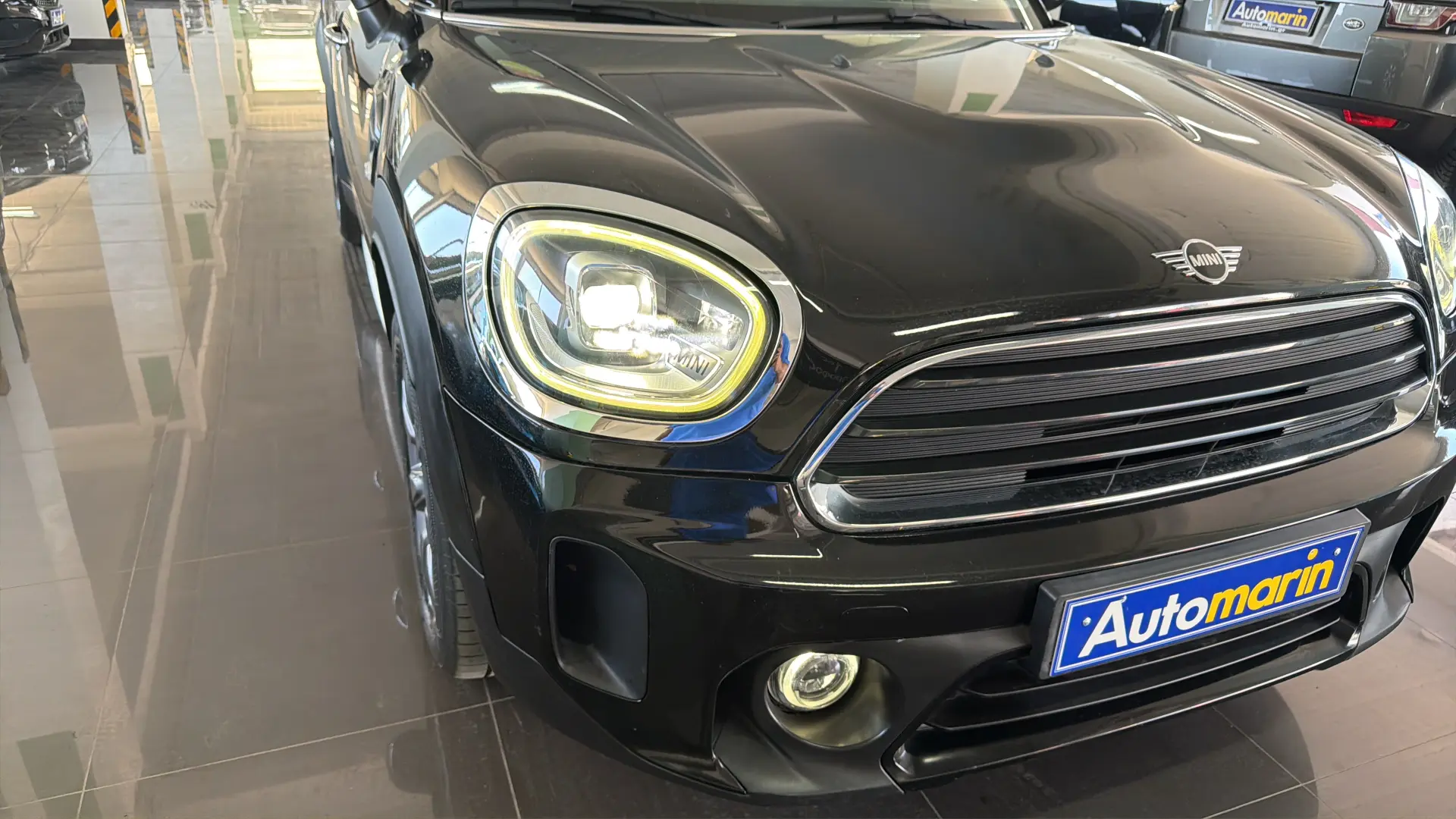 View 4 - Mini Countryman - 2022