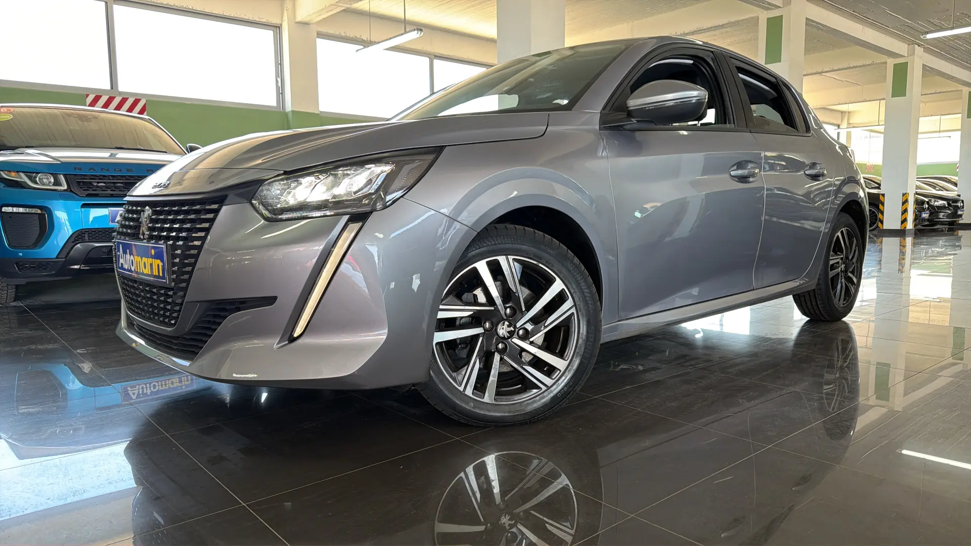 View 1 - Peugeot 208 - 2021