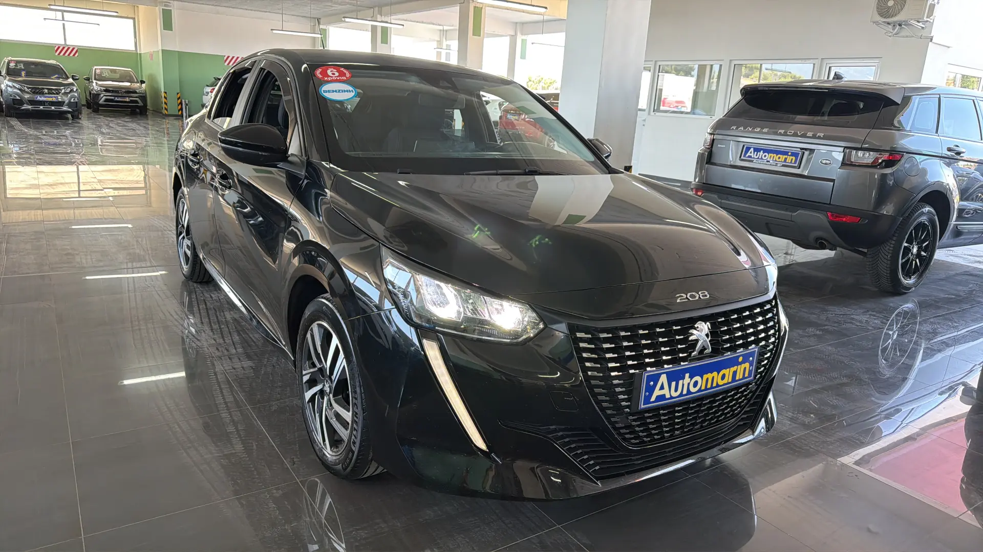 View 3 - Peugeot 208 - 2023