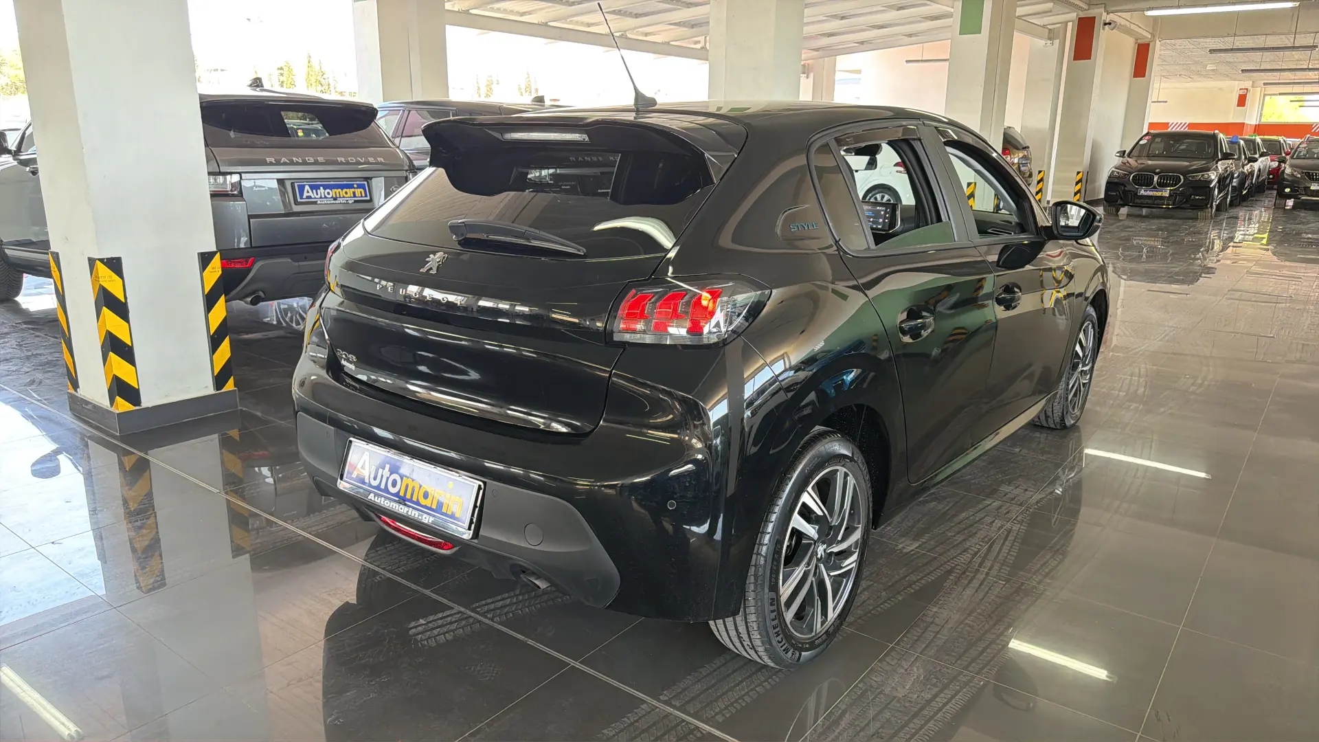View 4 - Peugeot 208 - 2023