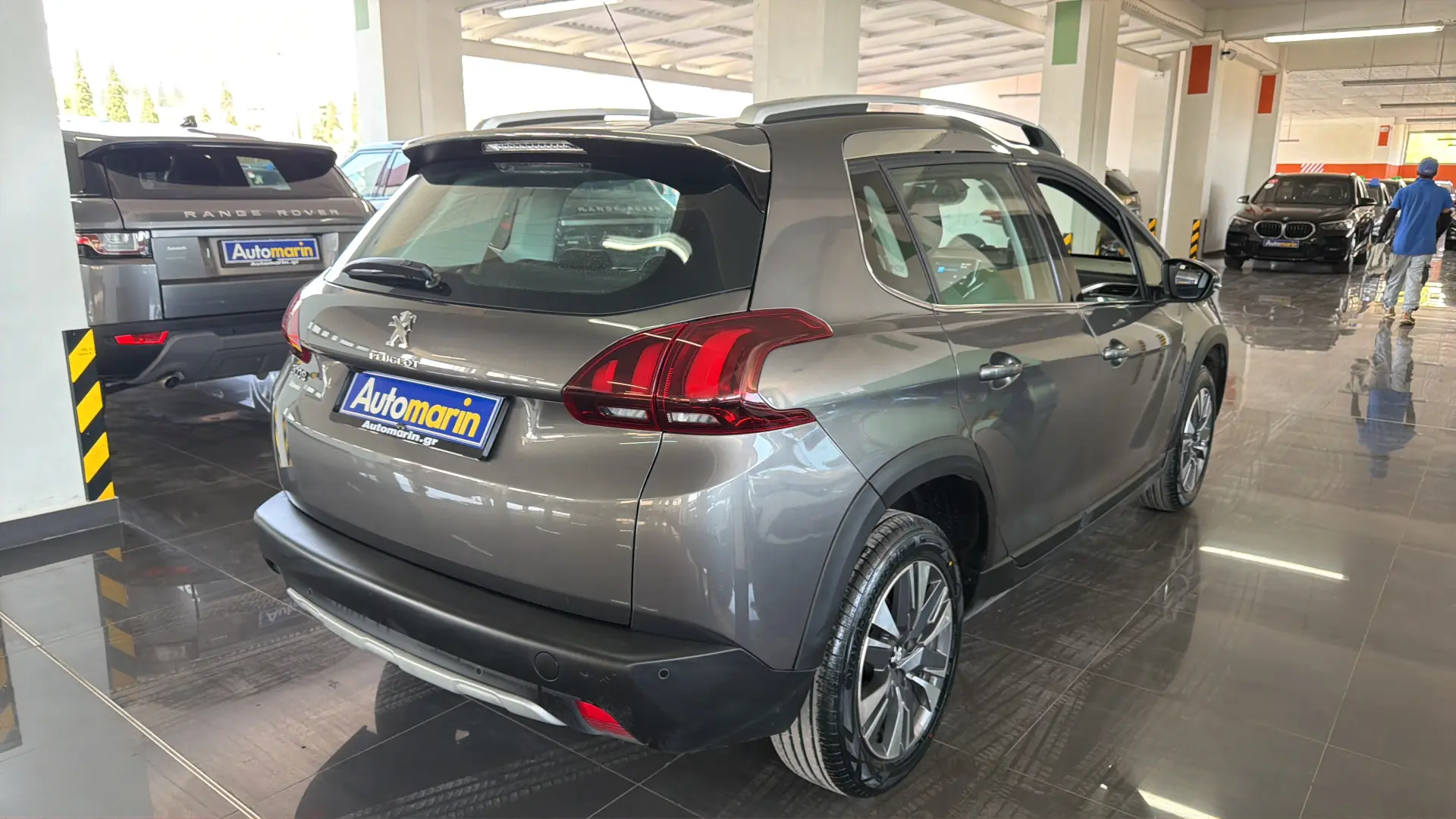 View 4 - Peugeot 2008 - 2017