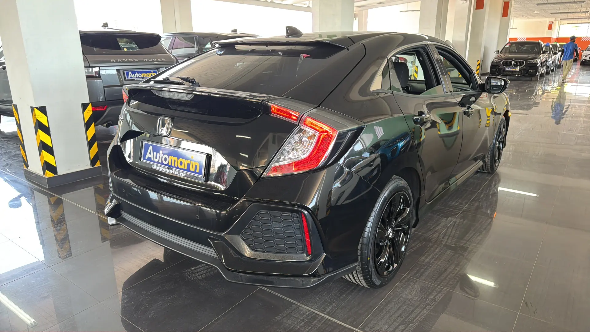 View 4 - Honda Civic - 2020