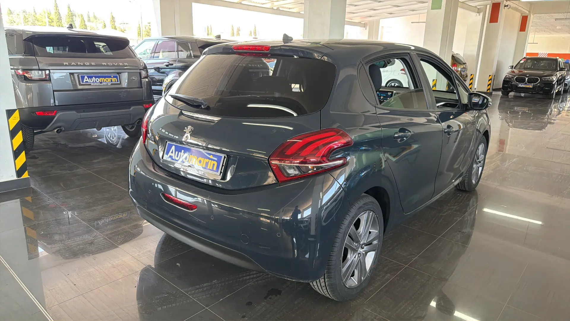 View 4 - Peugeot 208 - 2019