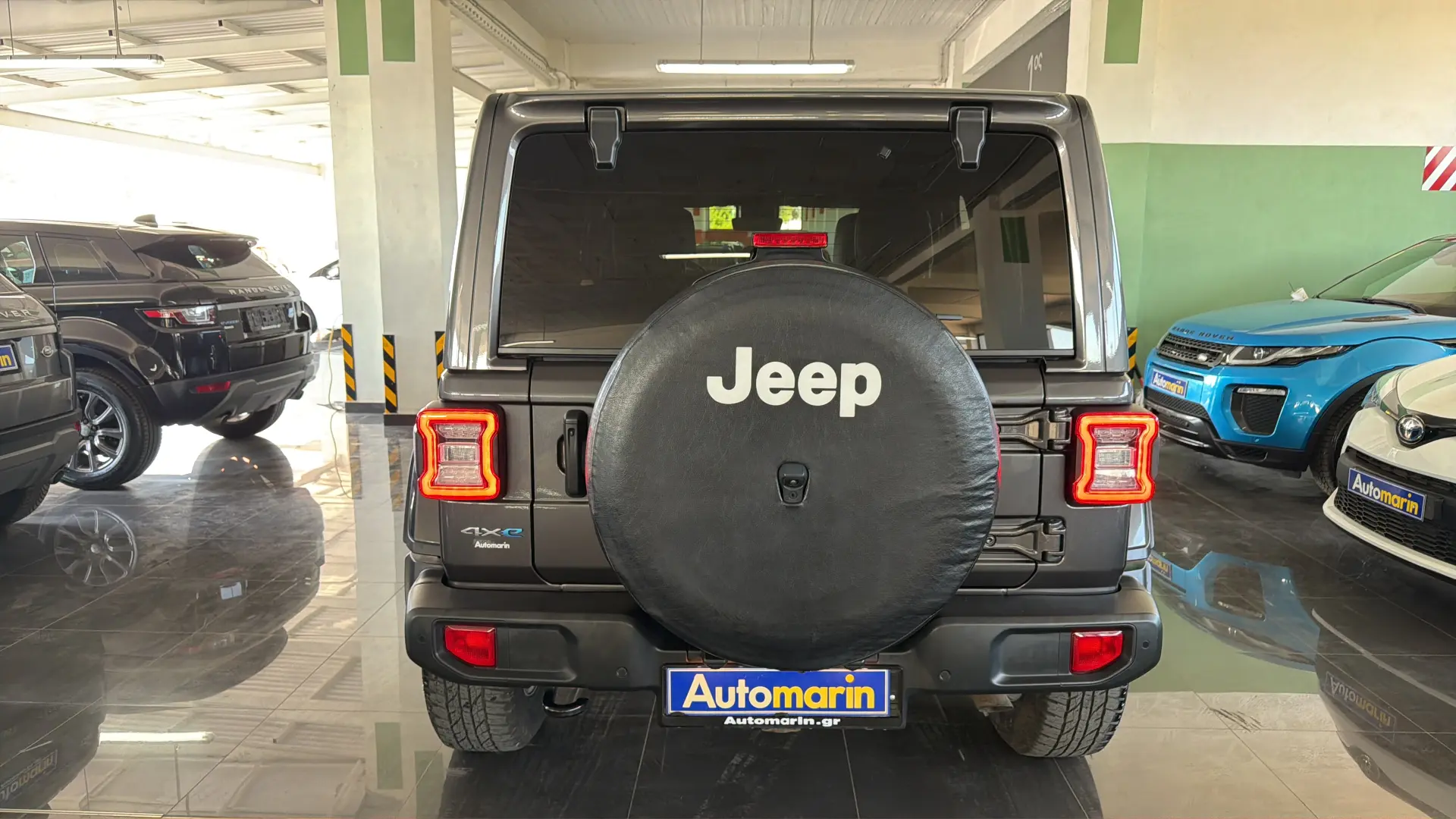 View 5 - Jeep Wrangler - 2021