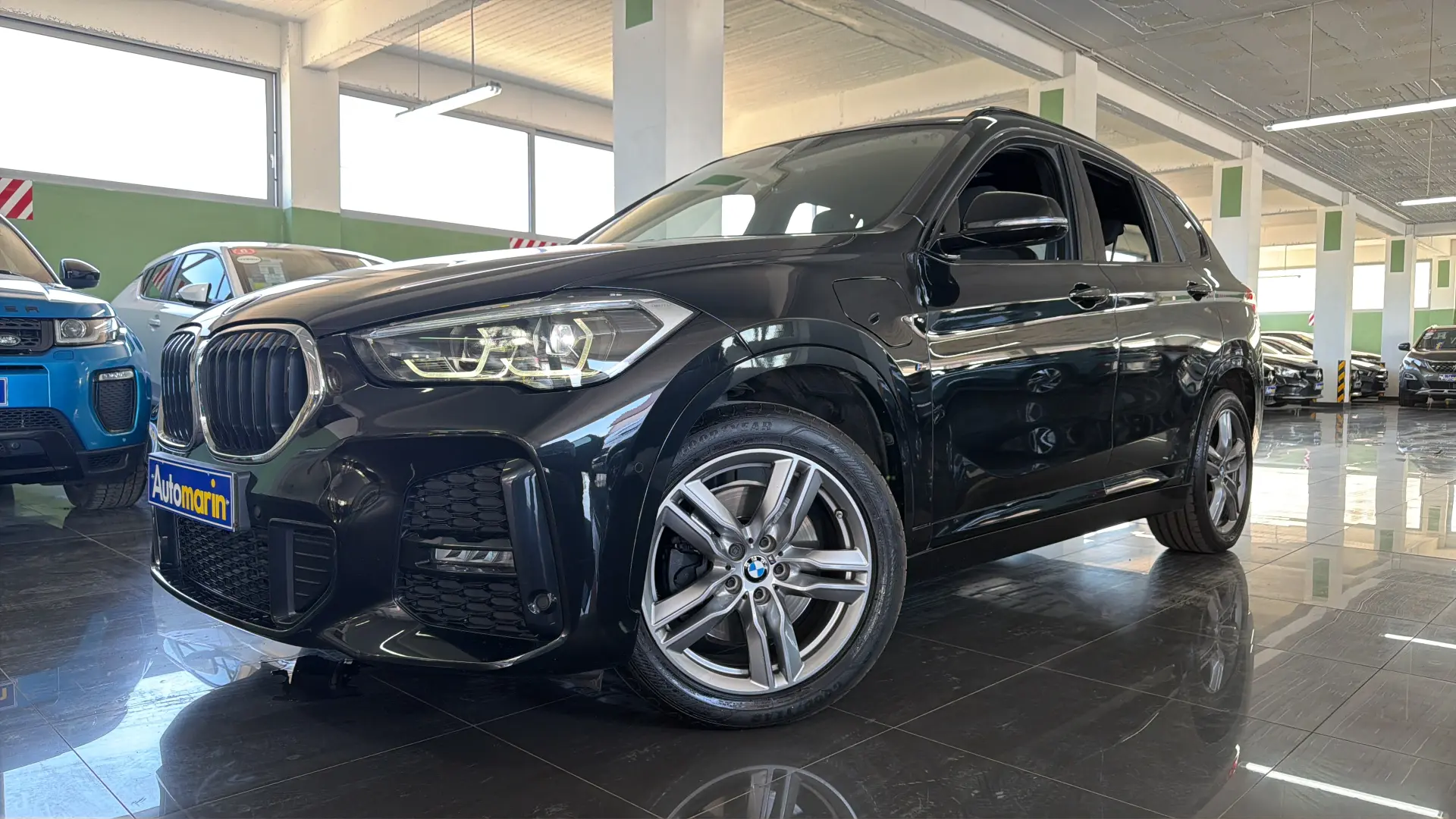 View 1 - BMW X1 - 2021