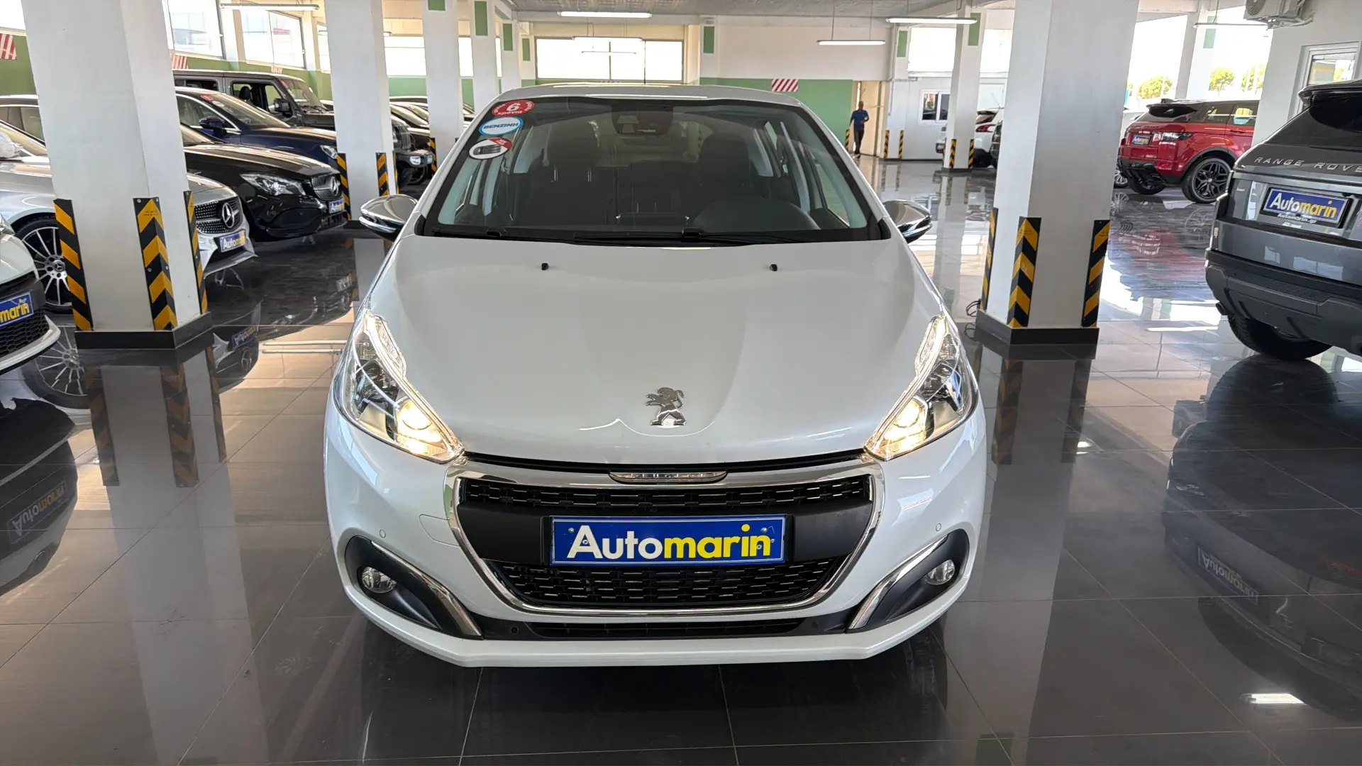 View 2 - Peugeot 208 - 2019