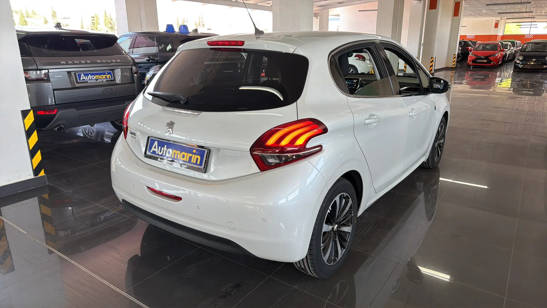 View 4 - Peugeot 208 - 2019
