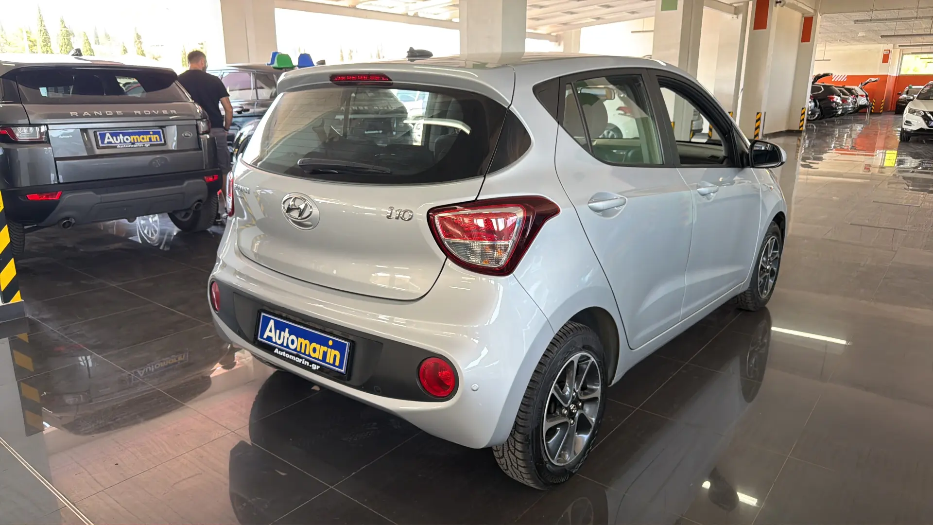 View 4 - Hyundai i 10 - 2019