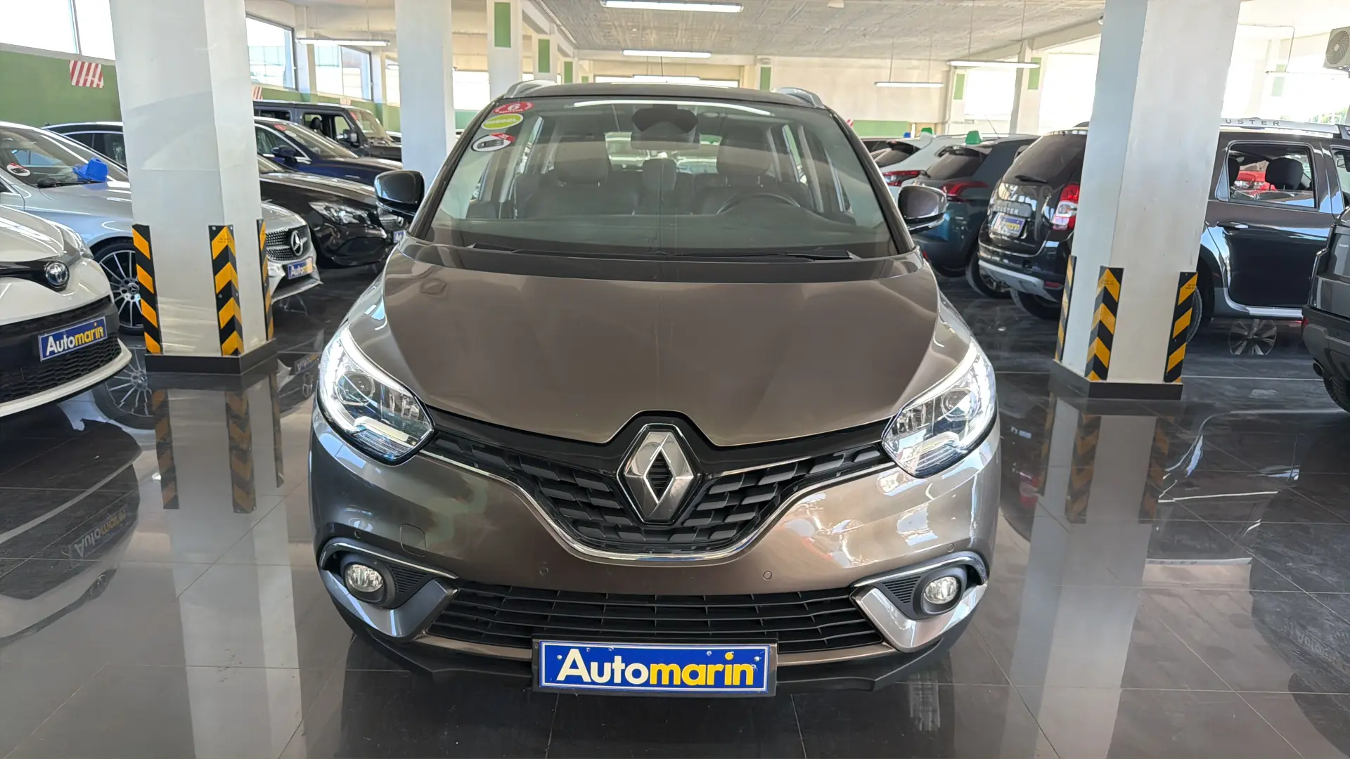 View 2 - Renault Grand Scenic - 2020