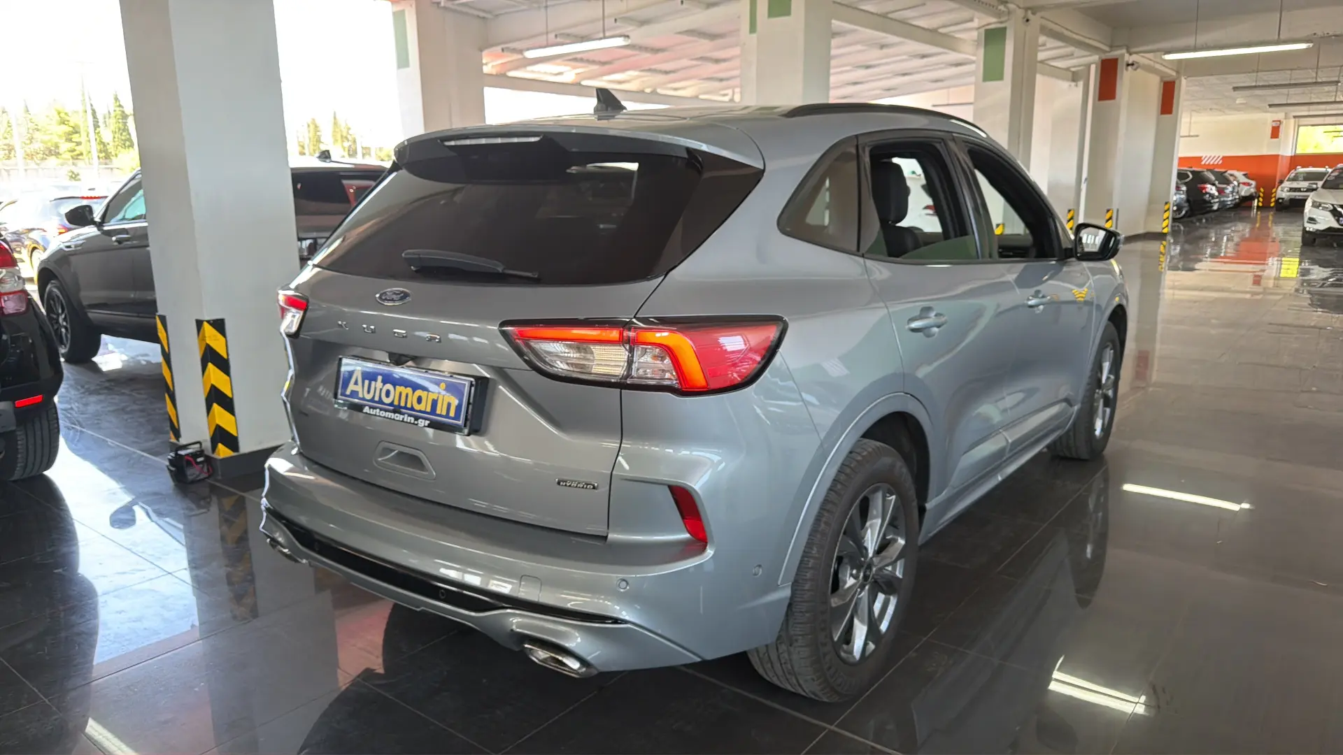View 4 - Ford Kuga - 2022