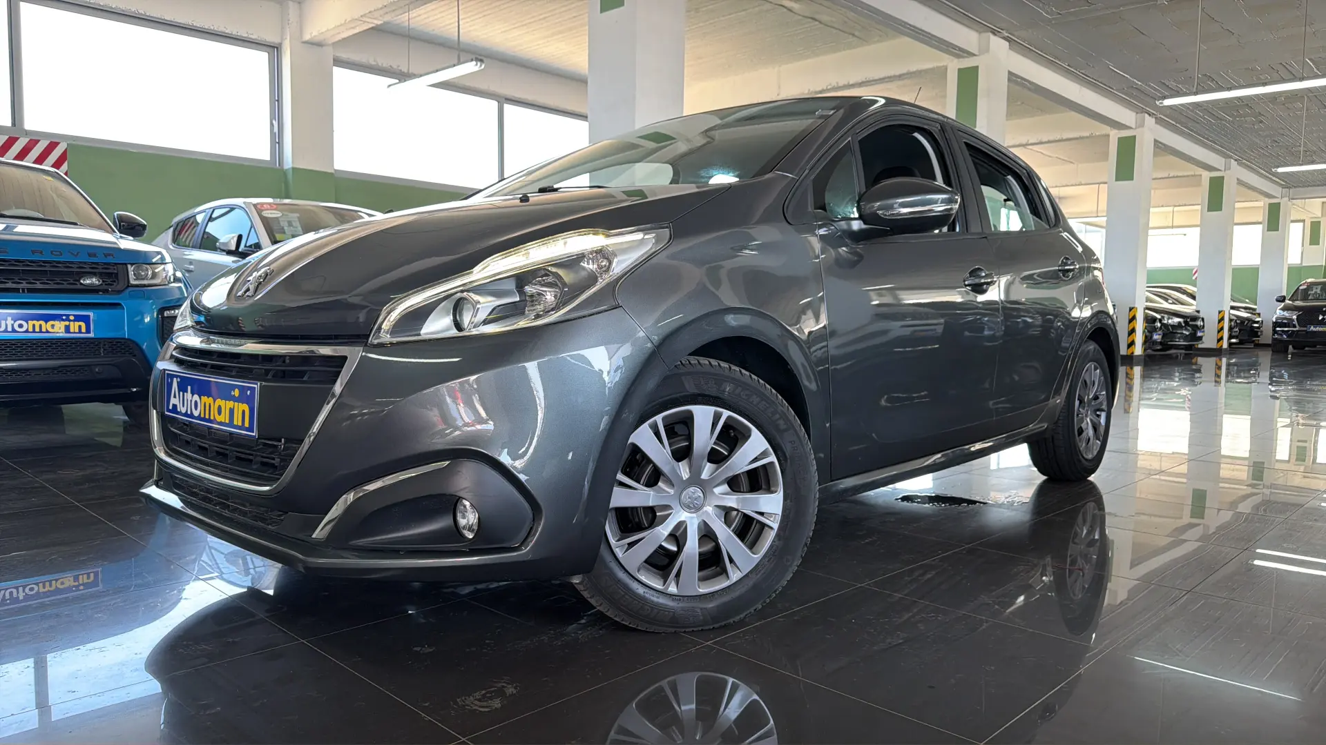 View 1 - Peugeot 208 - 2016
