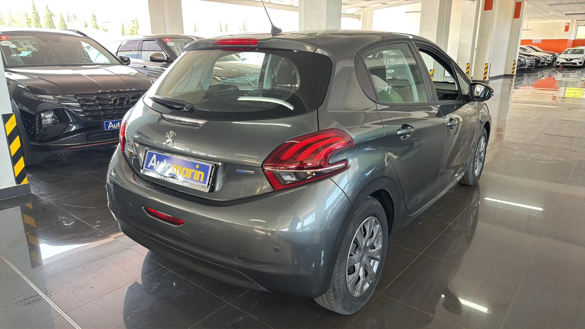 View 4 - Peugeot 208 - 2016