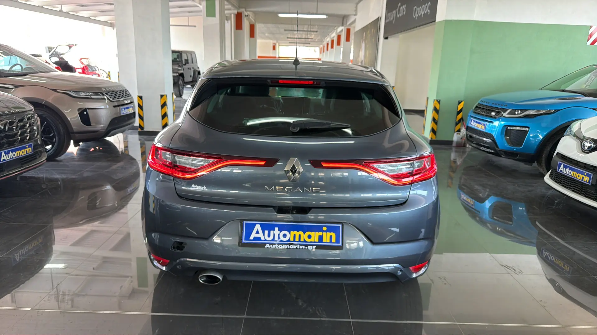 View 5 - Renault Megane - 2017