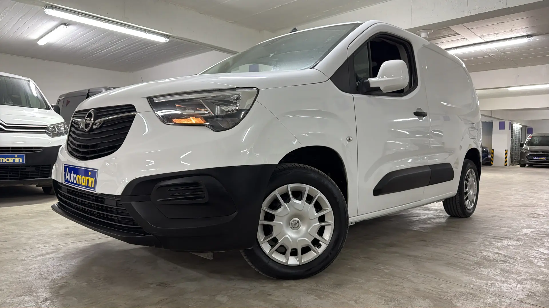 View 1 - Opel Combo - 2021