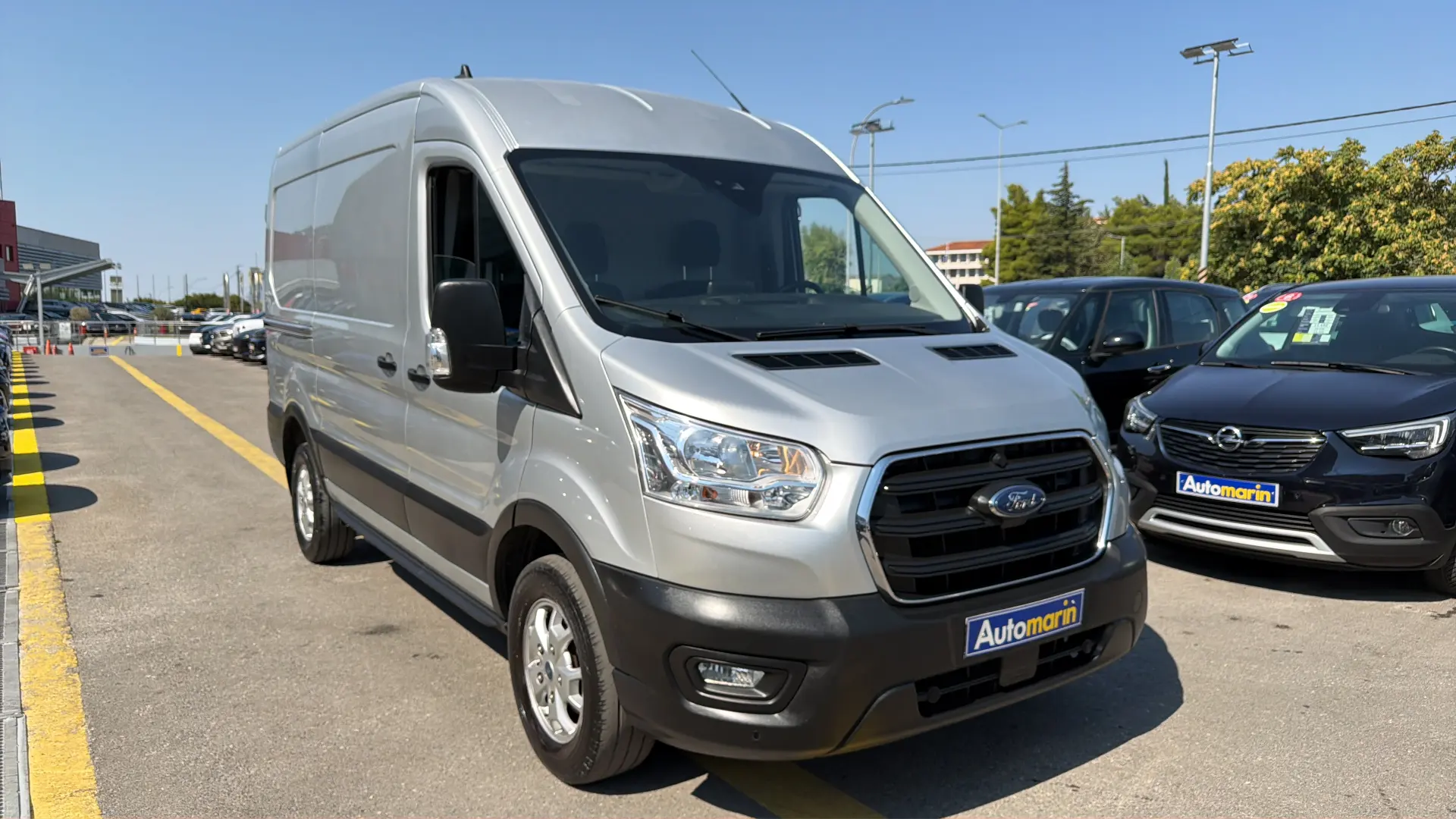 View 3 - Ford Transit - 2021