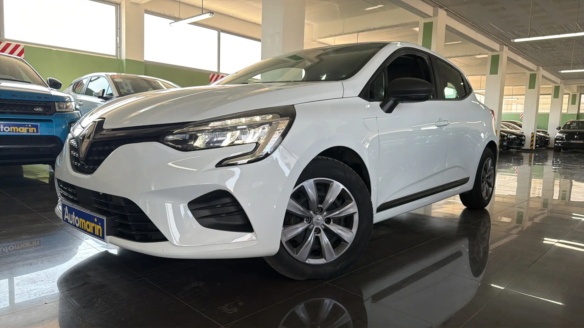 View 1 - Renault Clio - 2022