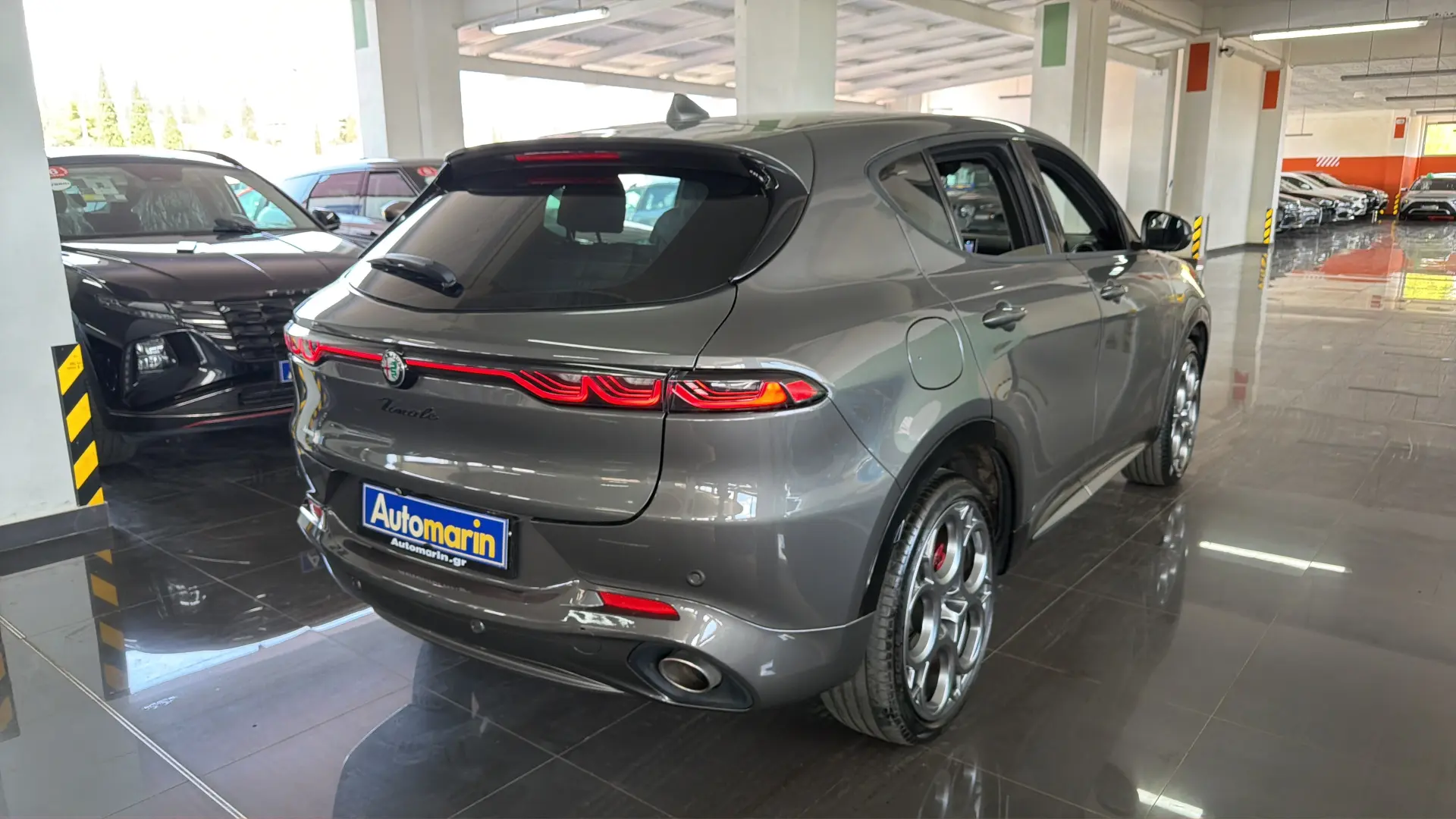View 4 - Alfa Romeo Tonale - 2023