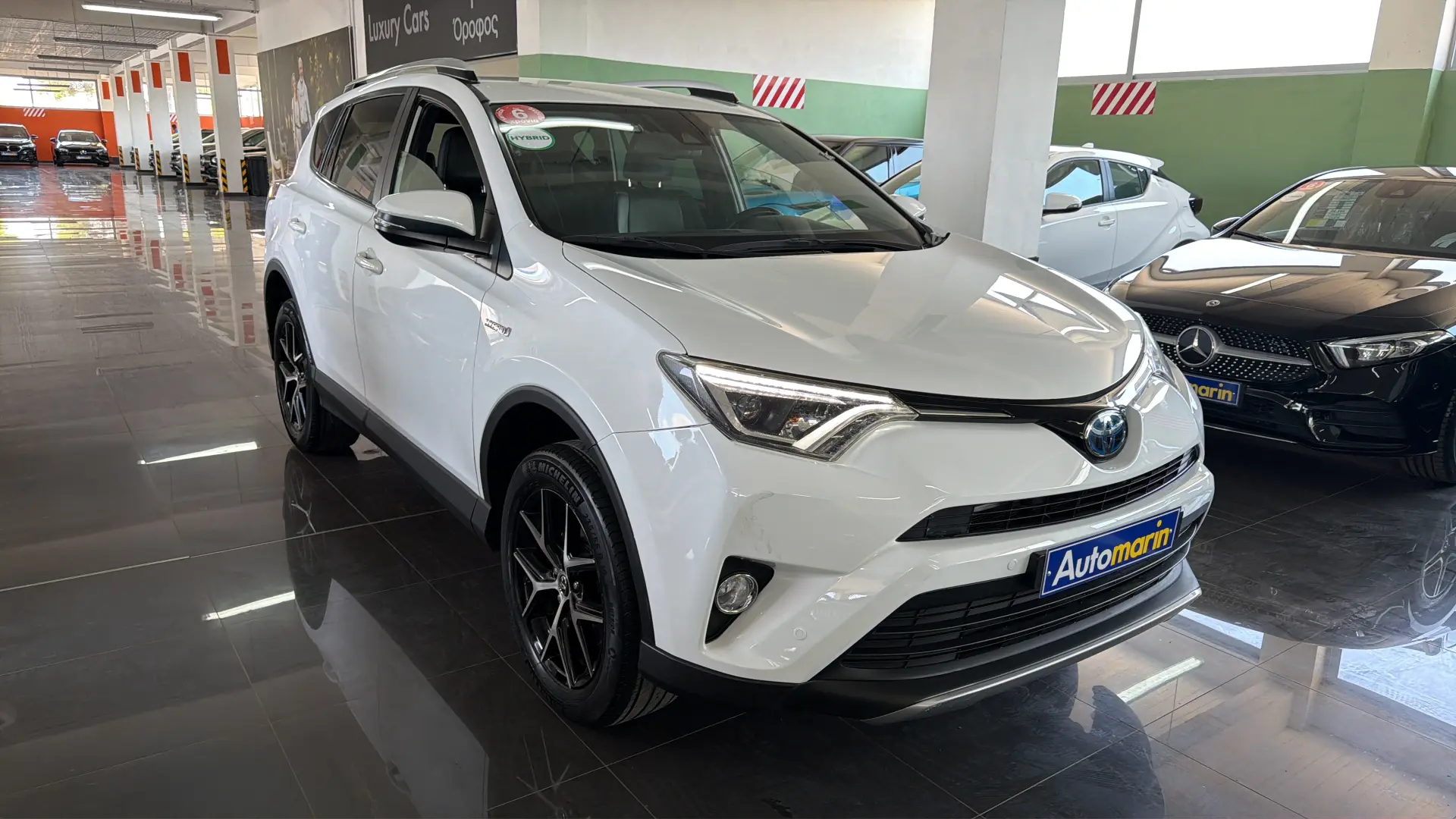 View 3 - Toyota RAV 4 - 2017