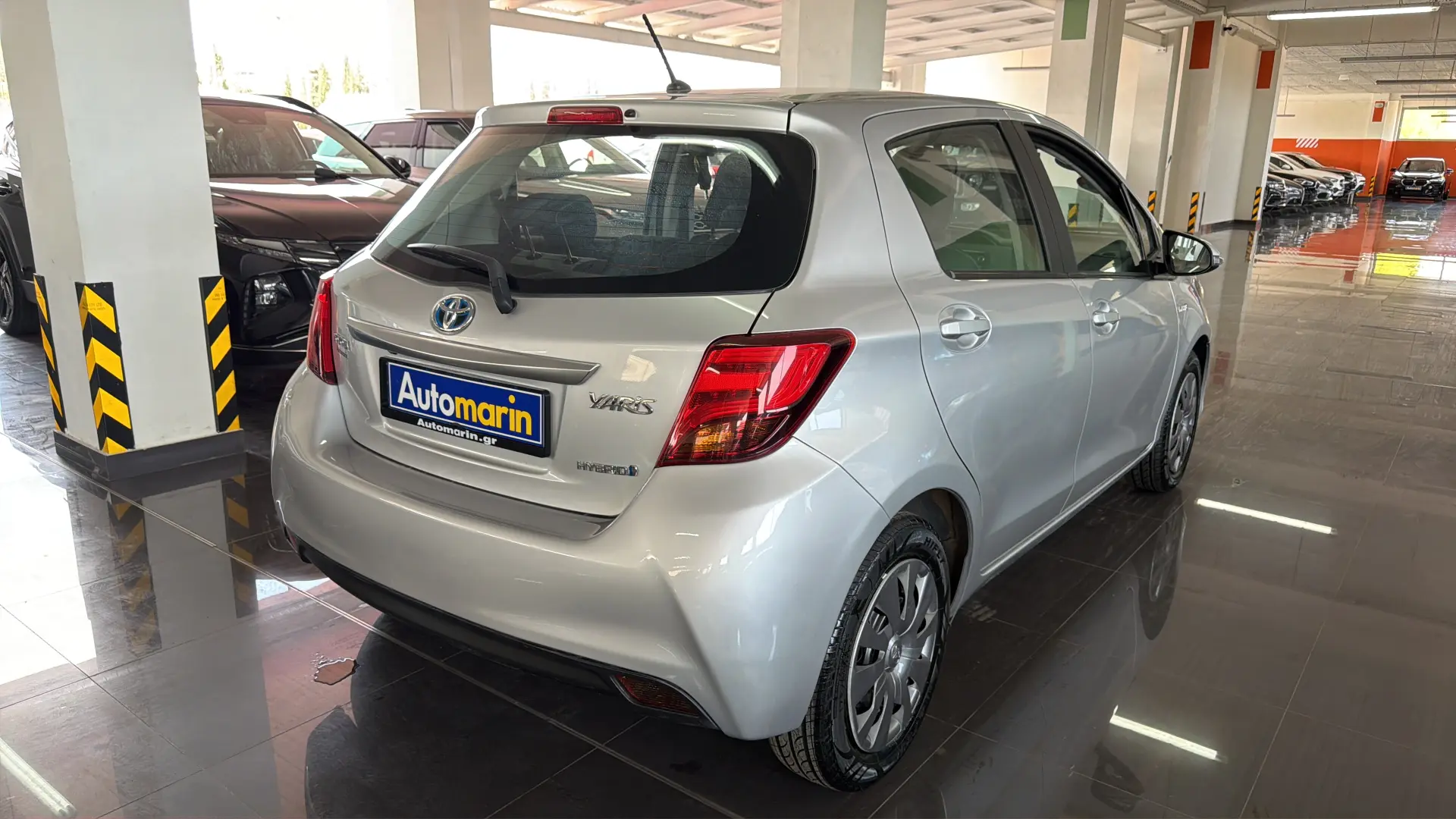 View 4 - Toyota Yaris - 2015