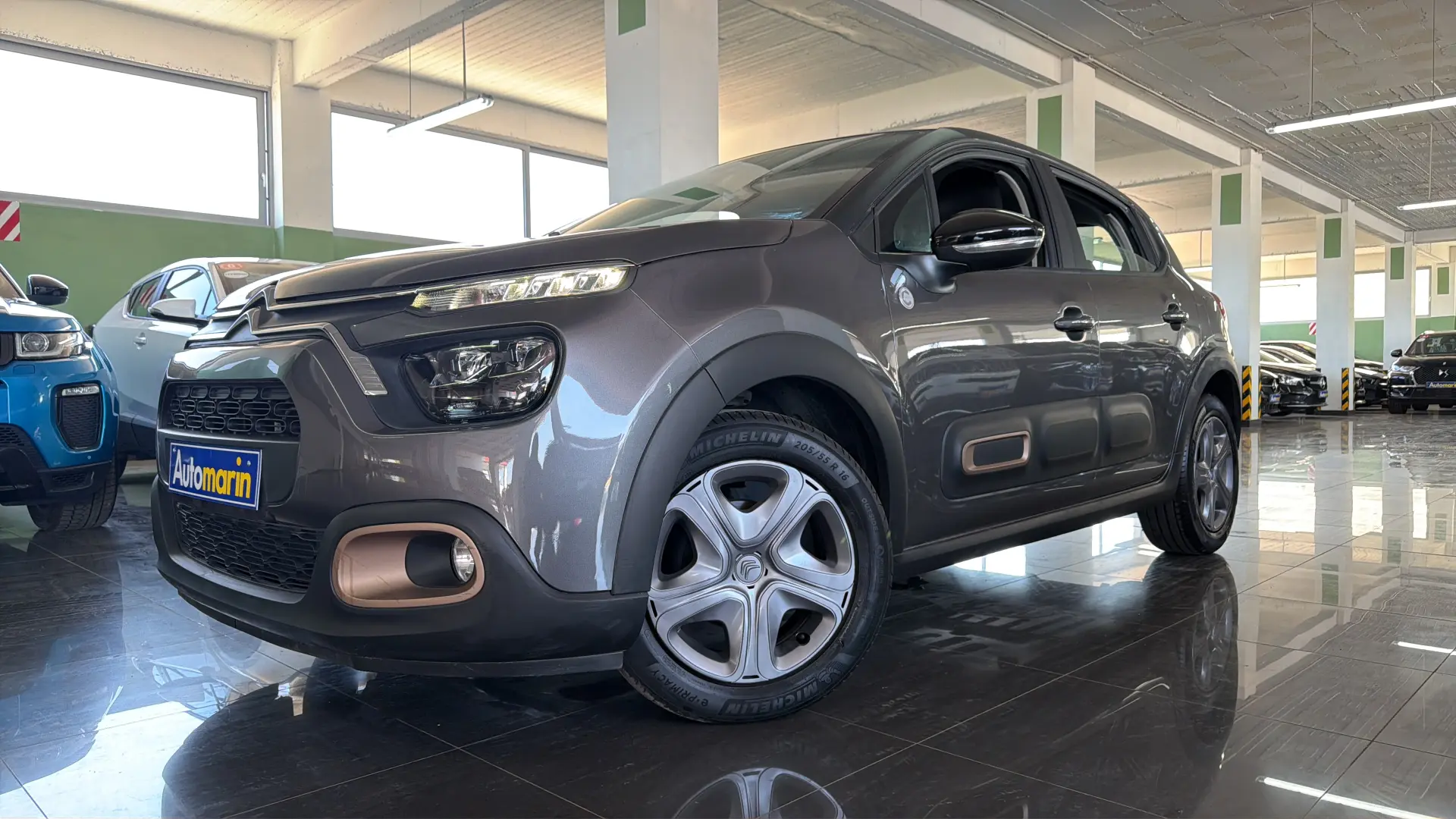 View 1 - Citroen C3 - 2023