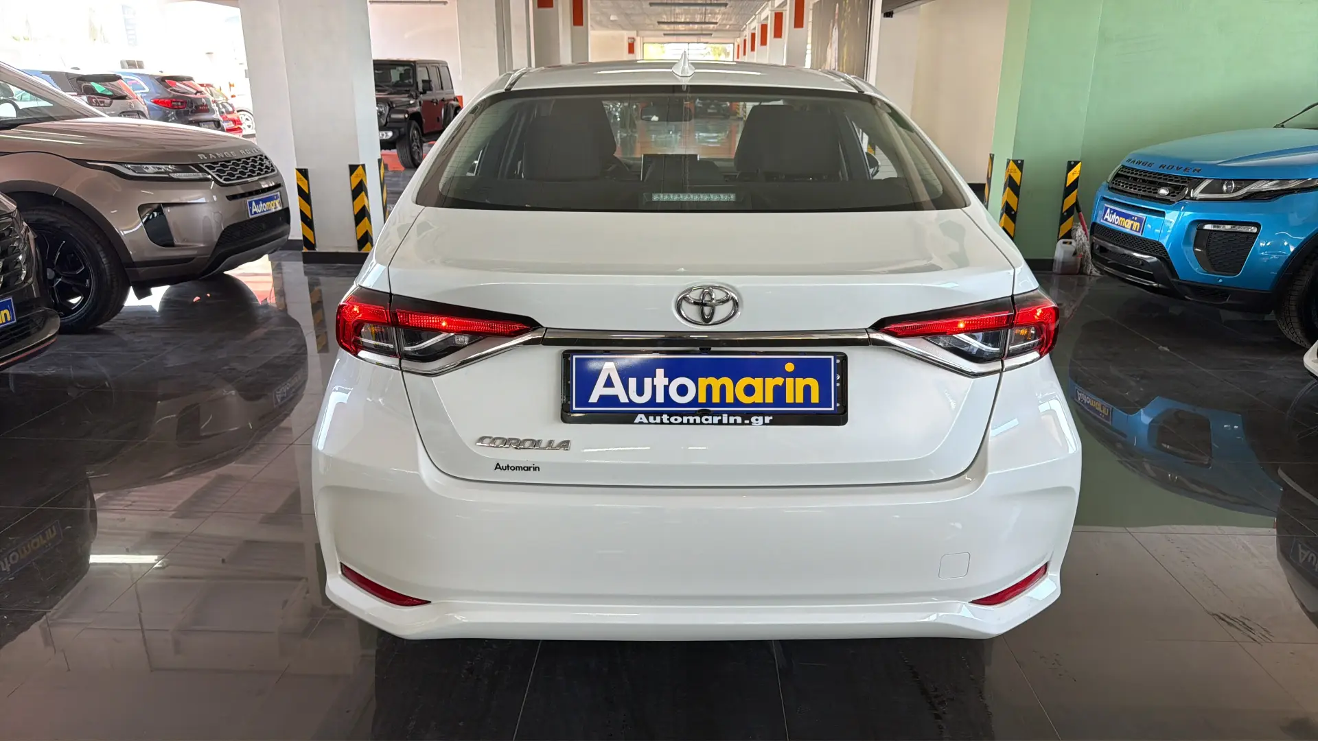 View 5 - Toyota Corolla - 2022
