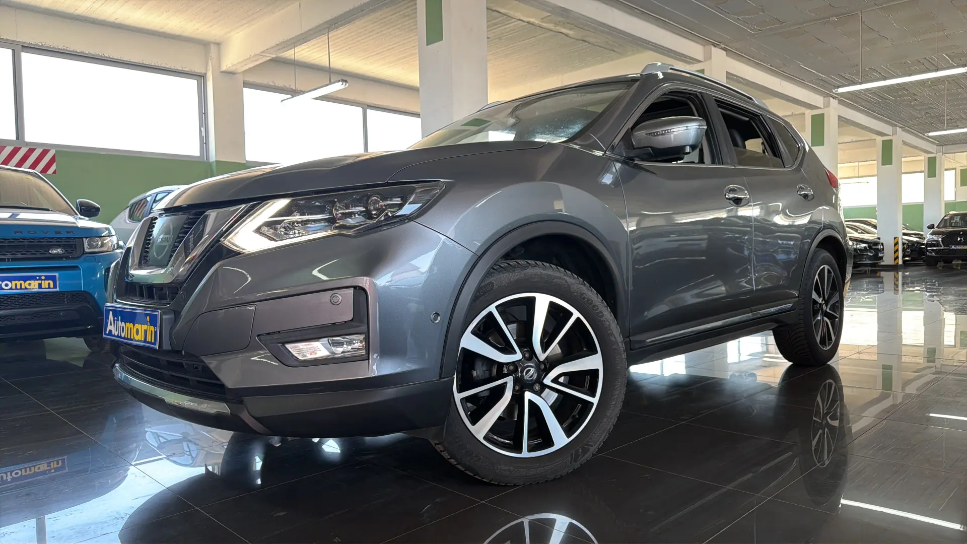 View 1 - Nissan X-Trail - 2018