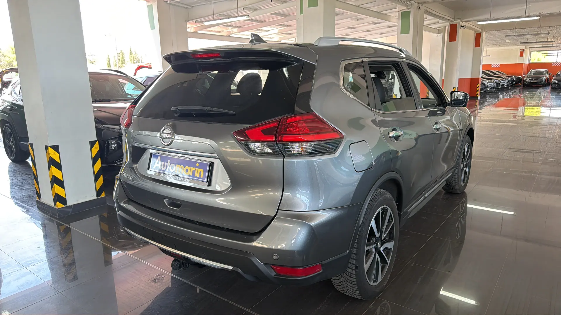 View 4 - Nissan X-Trail - 2018