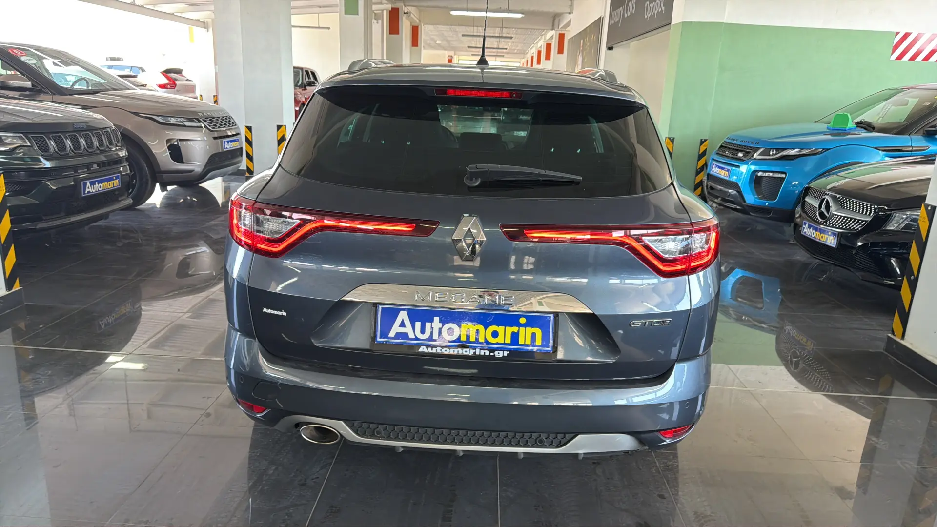 View 5 - Renault Megane - 2017