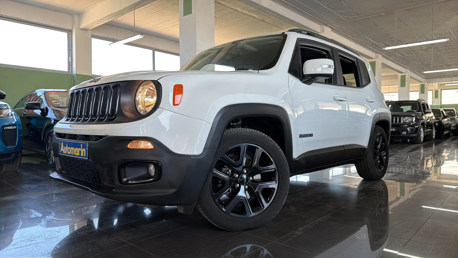 View 1 - Jeep Renegade - 2018