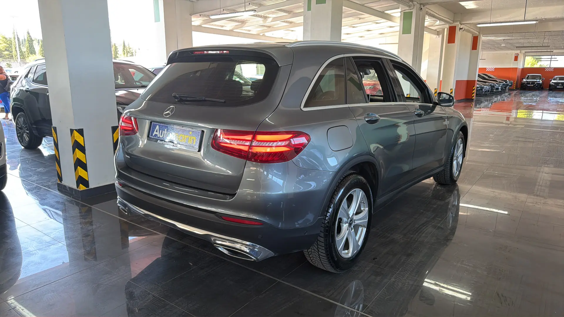 View 4 - Mercedes-Benz GLC 200 - 2017