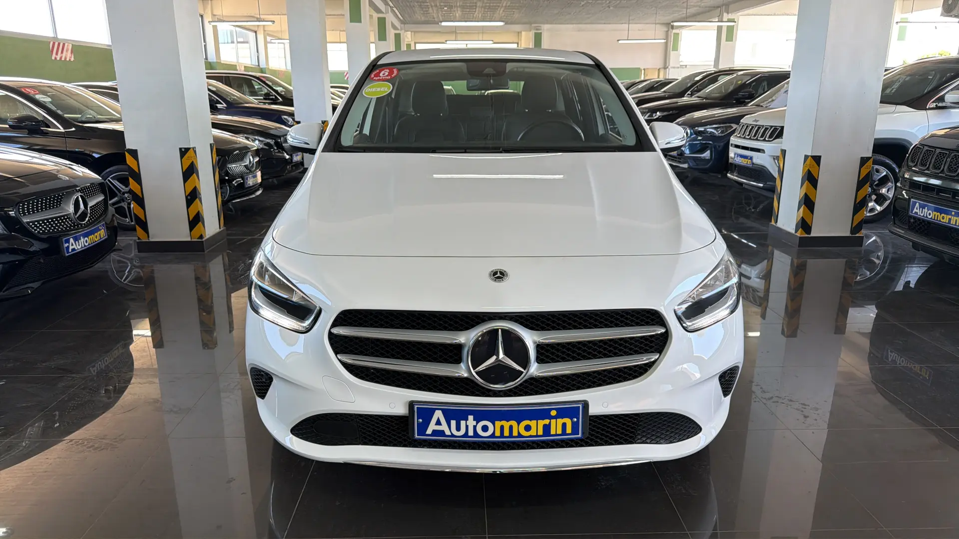 View 2 - Mercedes-Benz B 180 - 2021