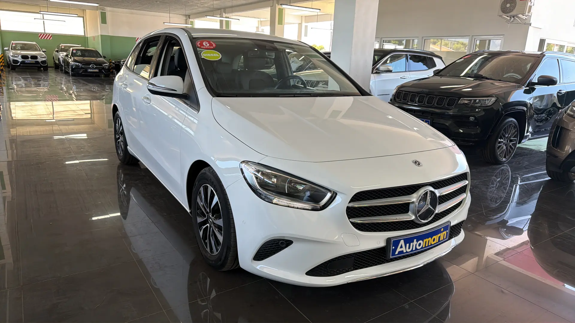 View 3 - Mercedes-Benz B 180 - 2021