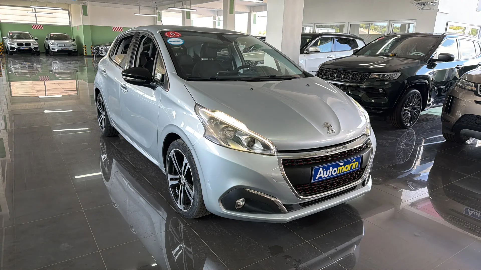 View 3 - Peugeot 208 - 2016