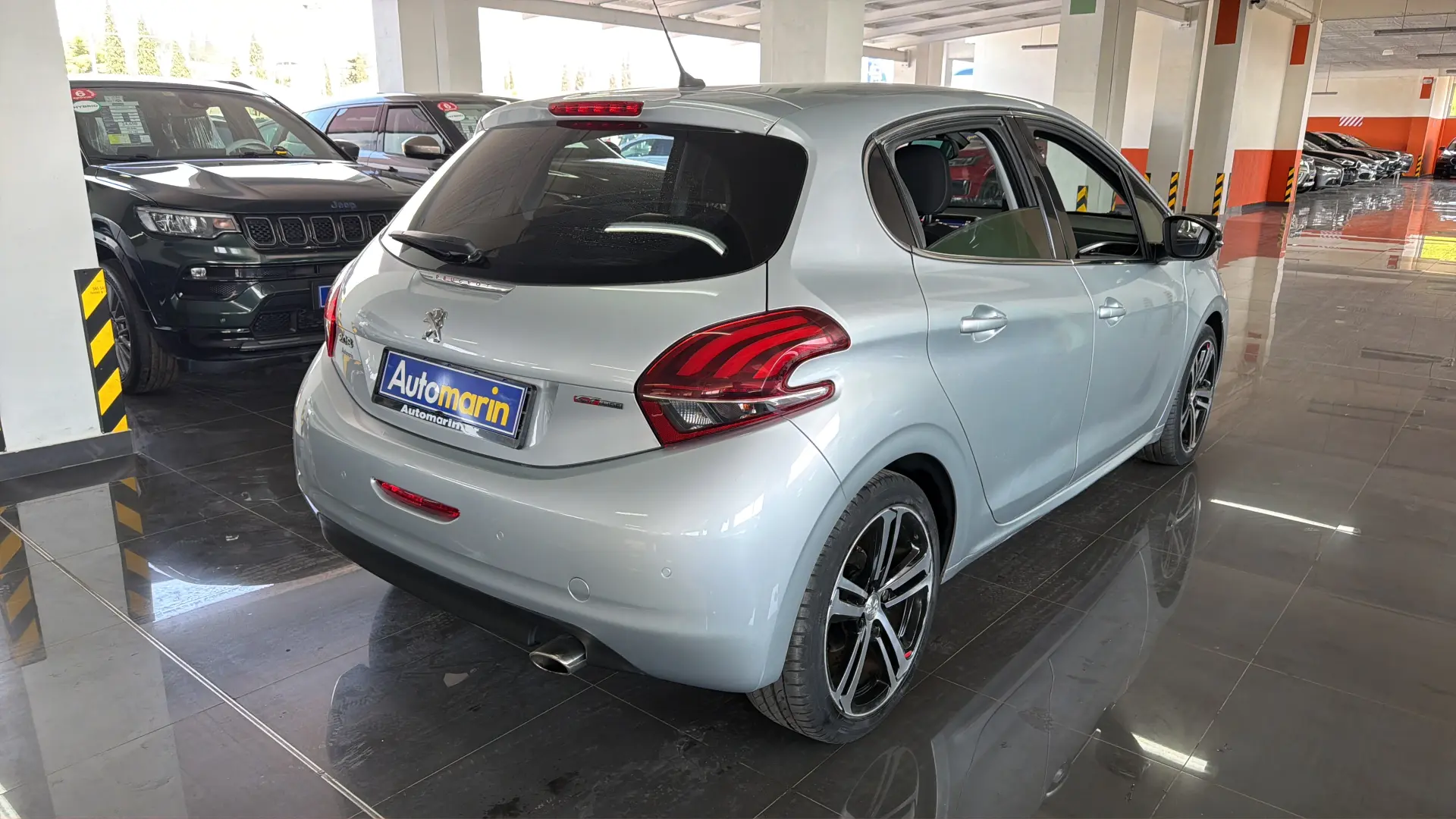 View 4 - Peugeot 208 - 2016