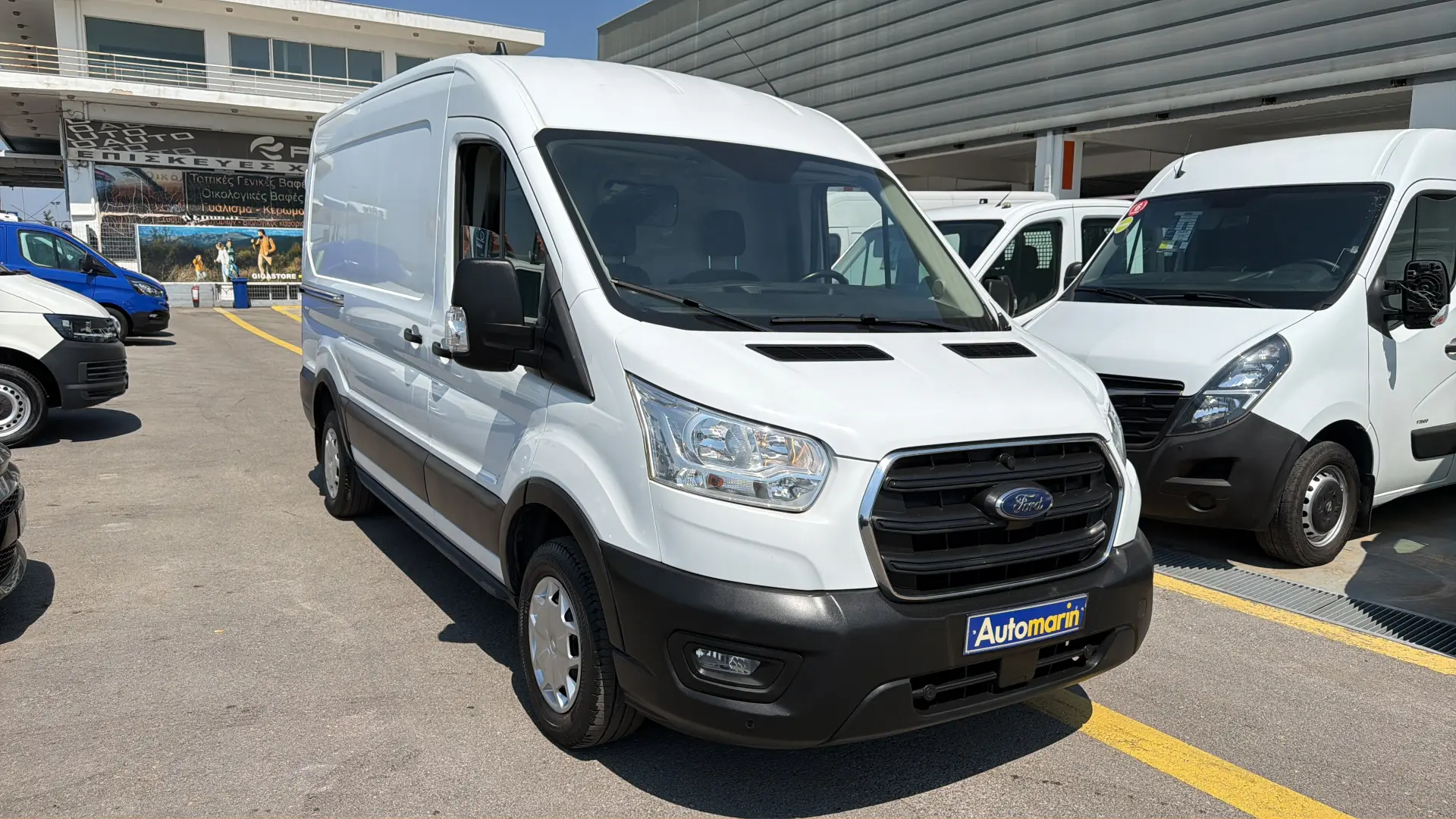 View 3 - Ford Transit - 2022