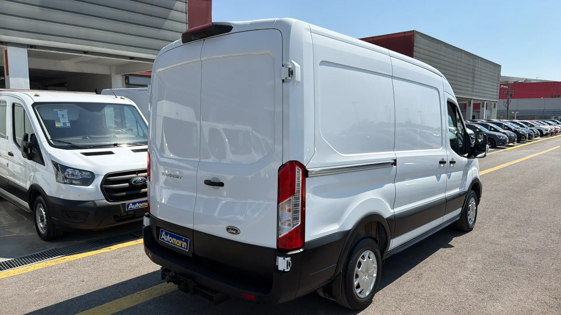 View 4 - Ford Transit - 2022