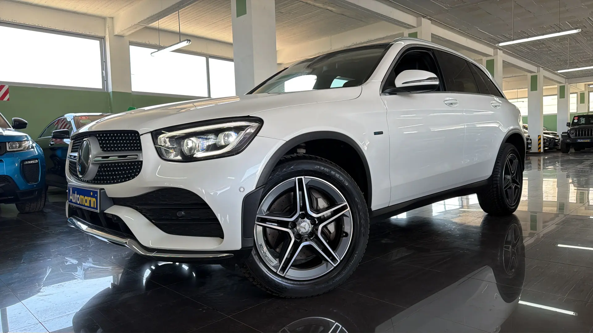 View 1 - Mercedes-Benz GLC 300 - 2021