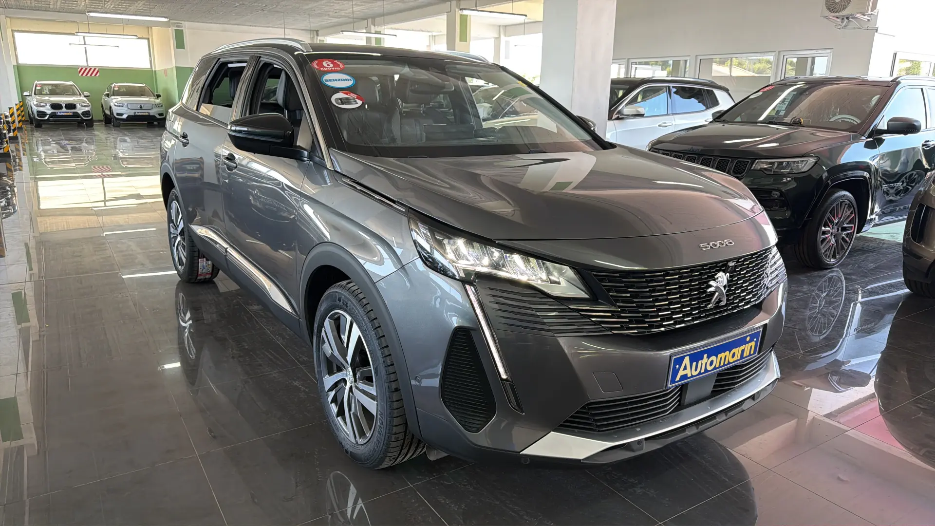 View 3 - Peugeot 5008 - 2021