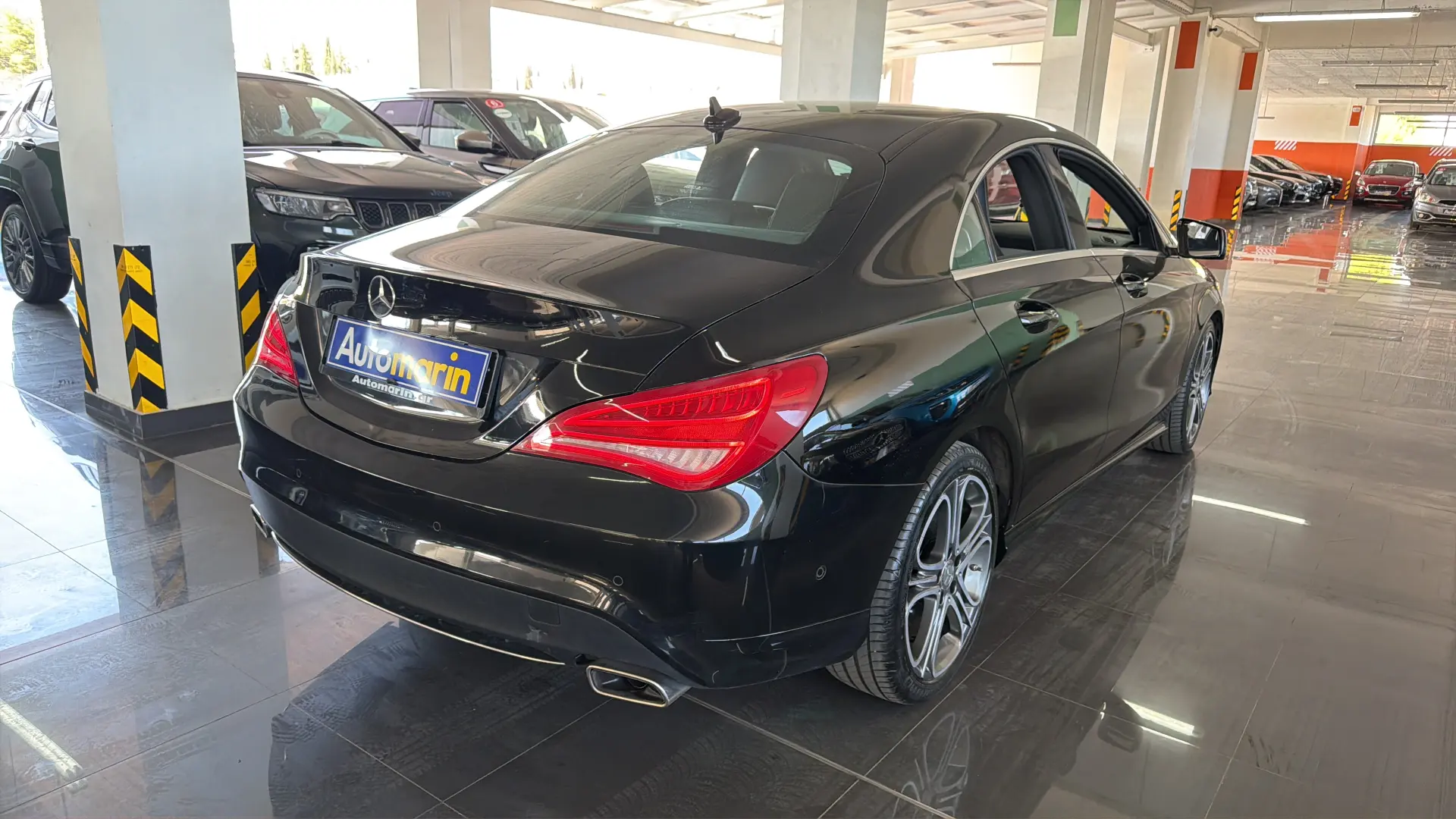 View 4 - Mercedes-Benz CLA 180 - 2015