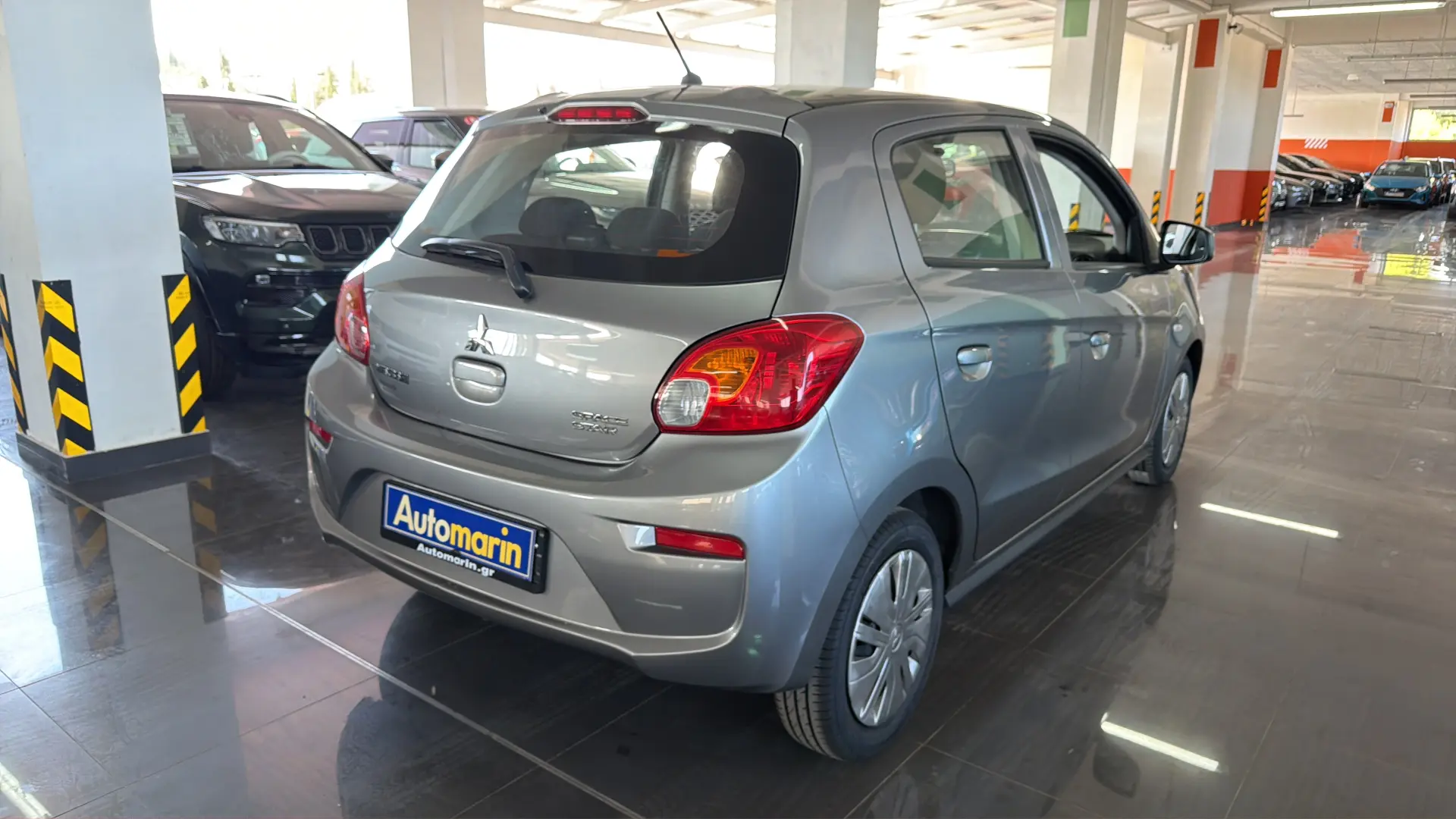 View 4 - Mitsubishi Space Star - 2017