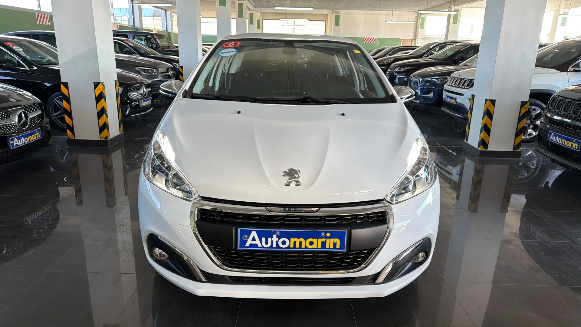 View 2 - Peugeot 208 - 2019