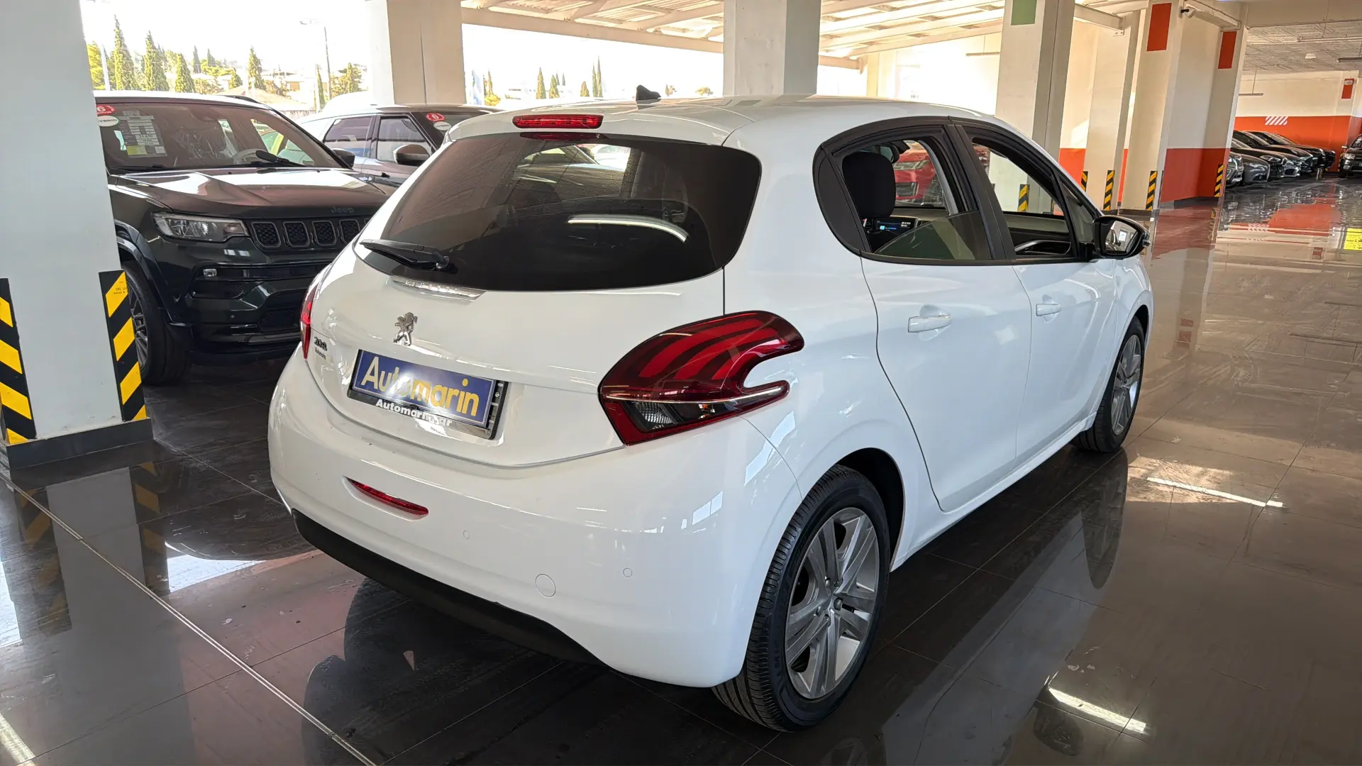 View 4 - Peugeot 208 - 2019