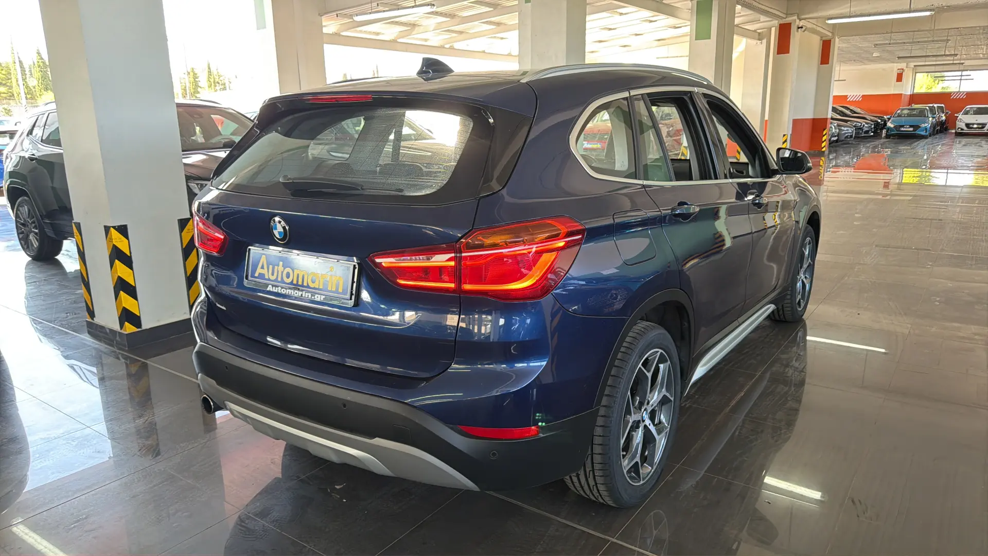 View 4 - BMW X1 - 2016