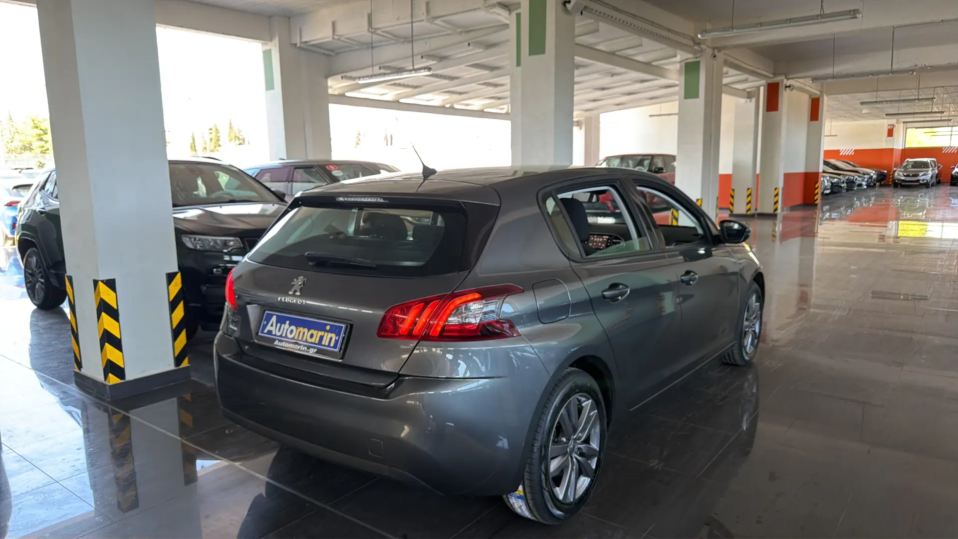 View 4 - Peugeot 308 - 2020