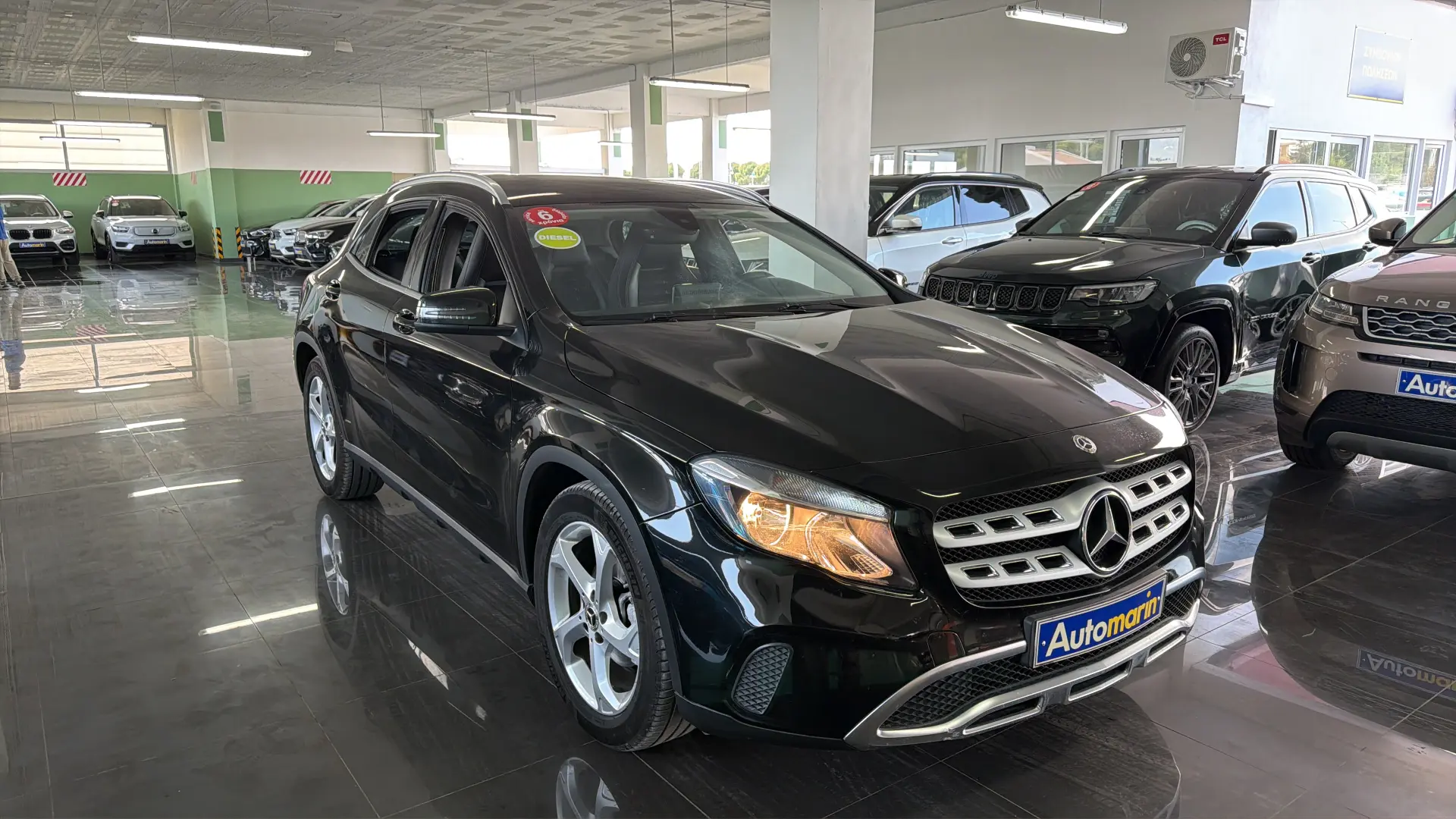 View 3 - Mercedes-Benz GLA 180 - 2018