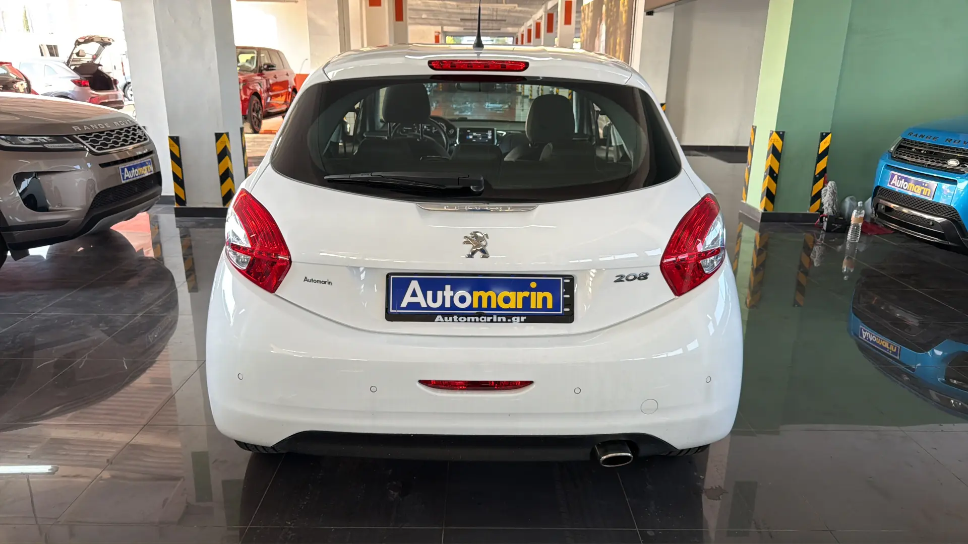 View 5 - Peugeot 208 - 2015