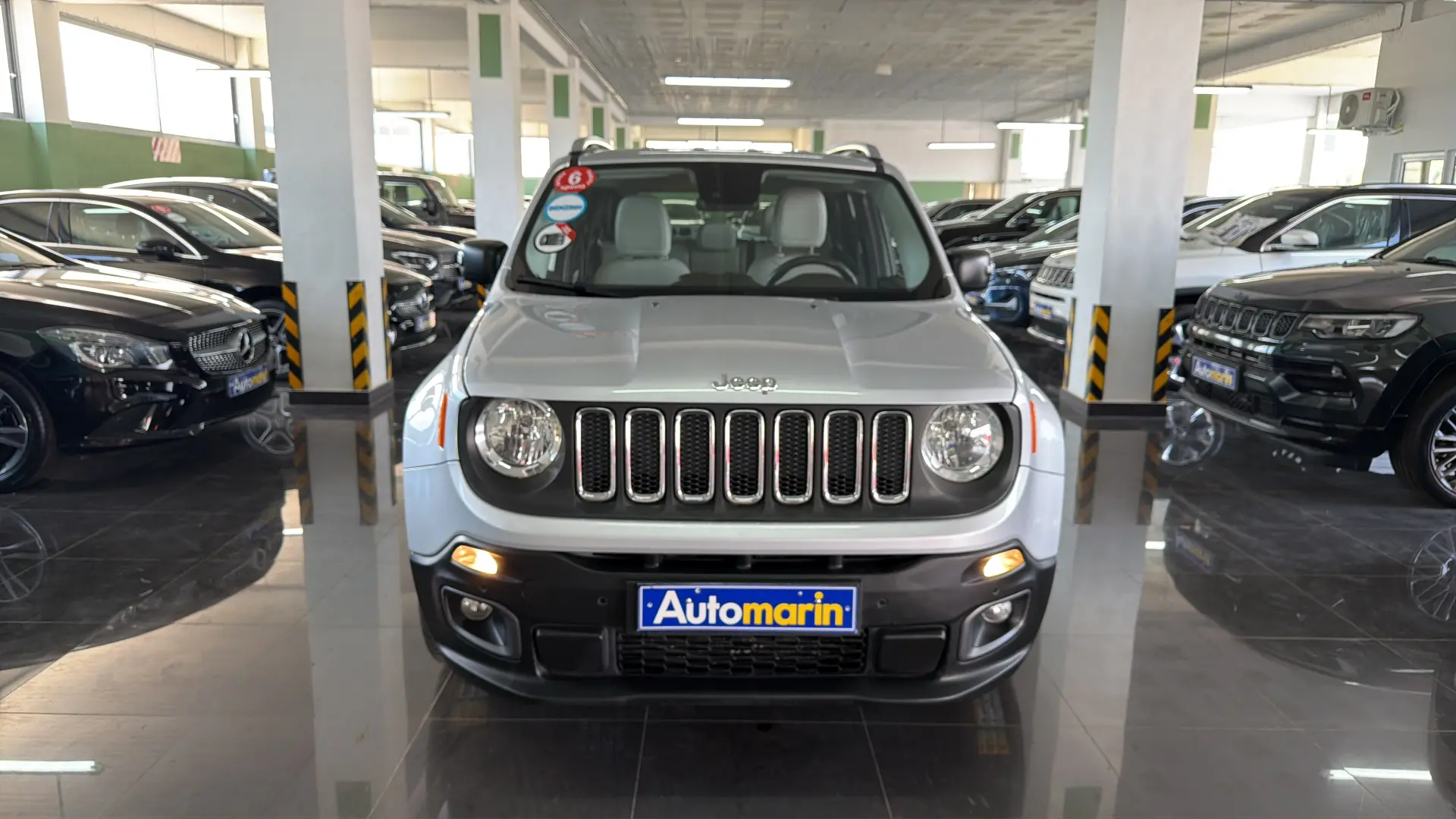 View 2 - Jeep Renegade - 2017