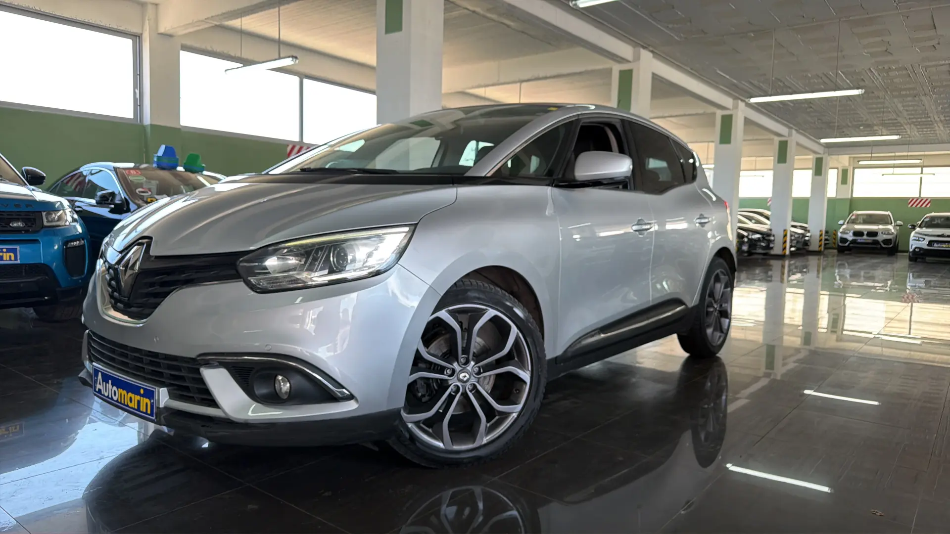 View 1 - Renault Scenic - 2018