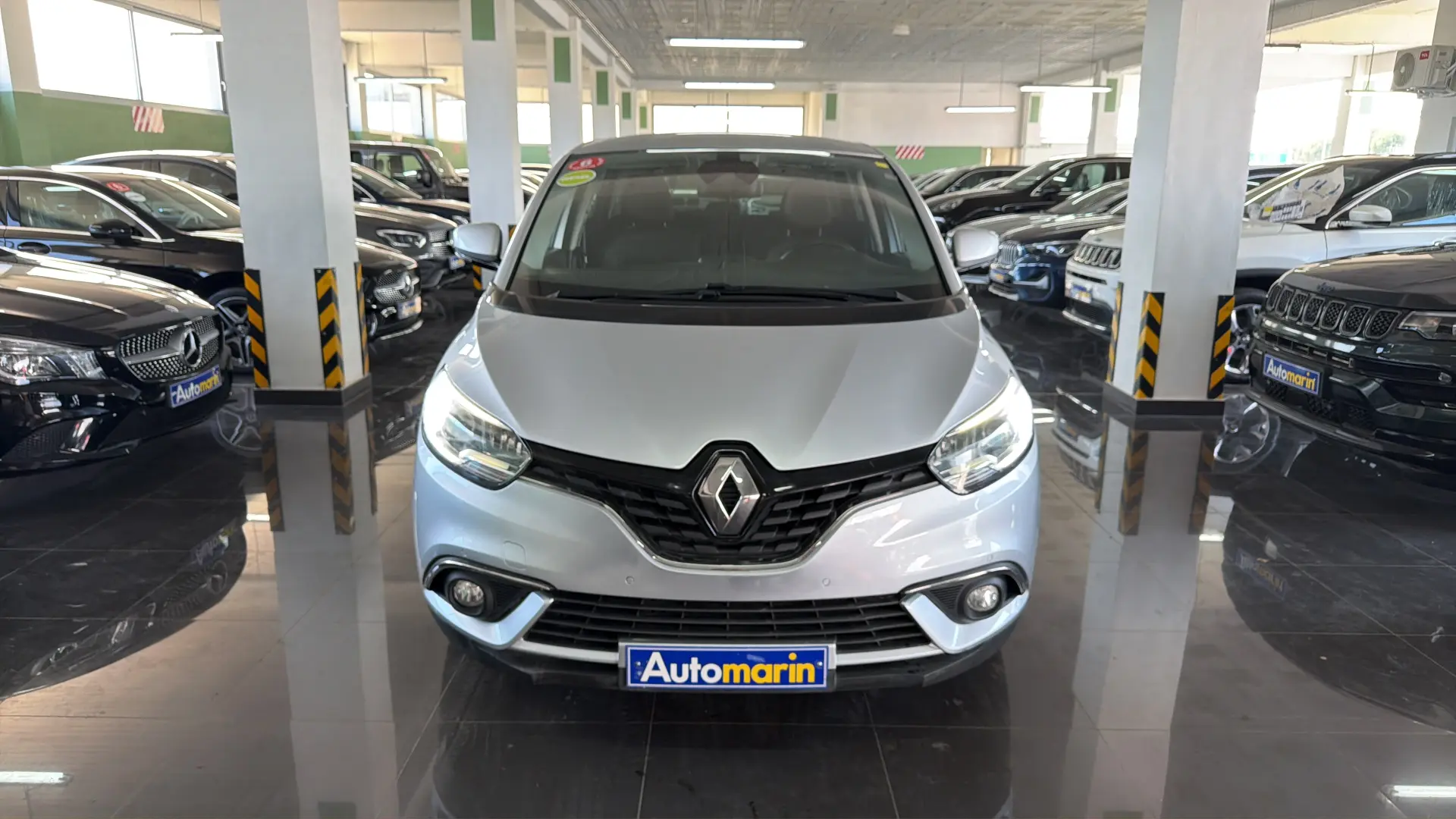 View 2 - Renault Scenic - 2018