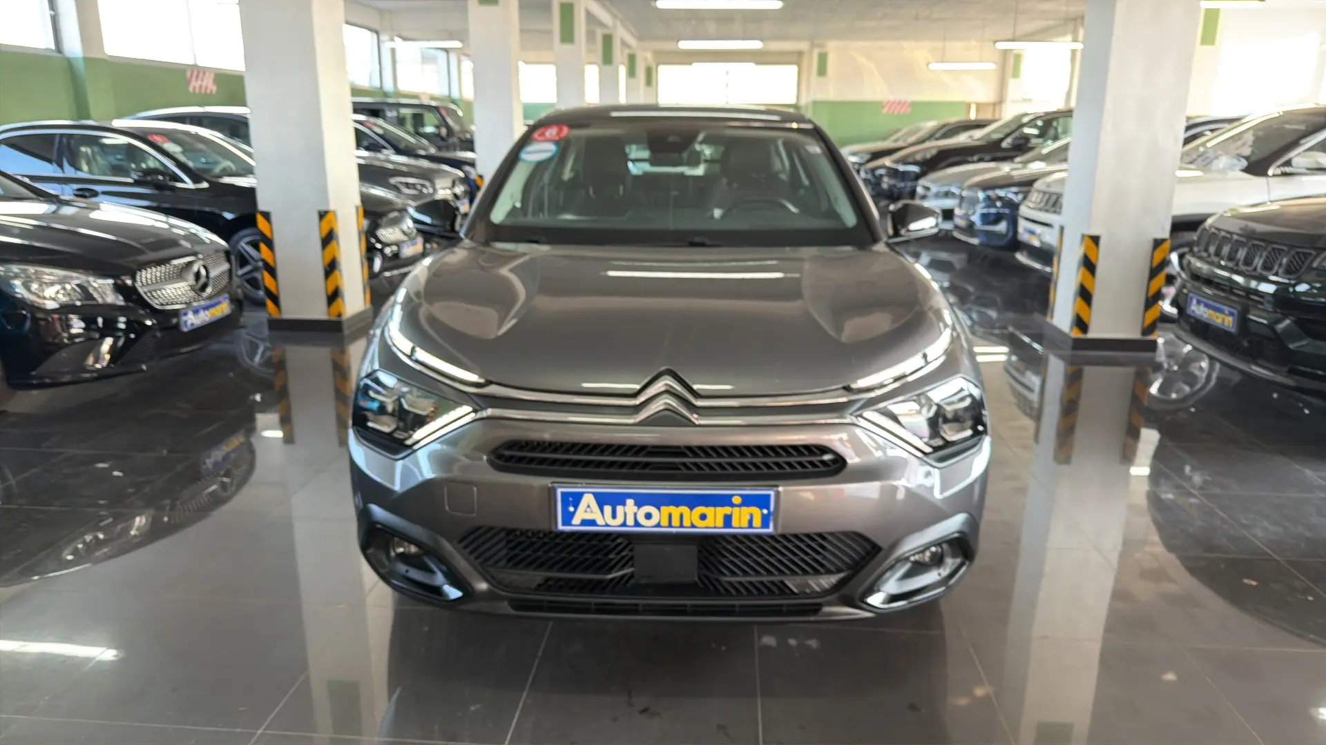 View 2 - Citroen C4 - 2022